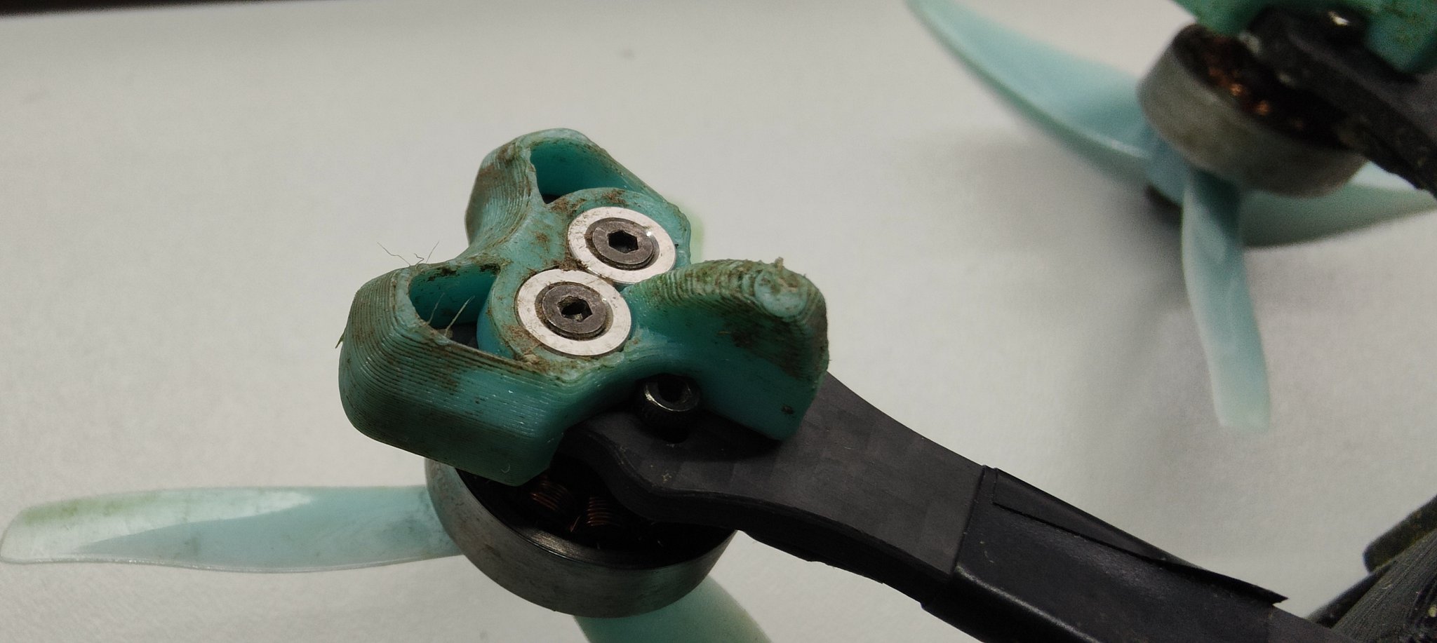 Bảo vệ tay cho quadmula siren SF3 với giá đỡ 9x9mm