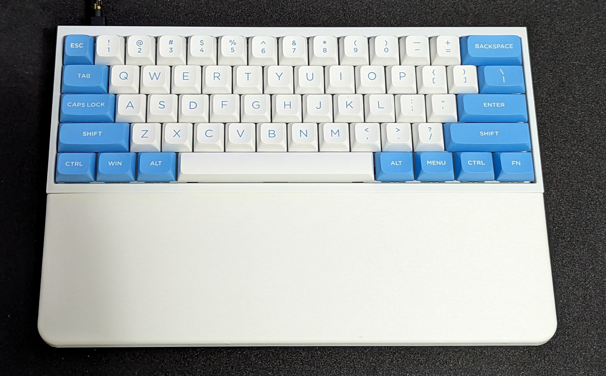 Đế tay cho bàn phím Tofu60 Redux