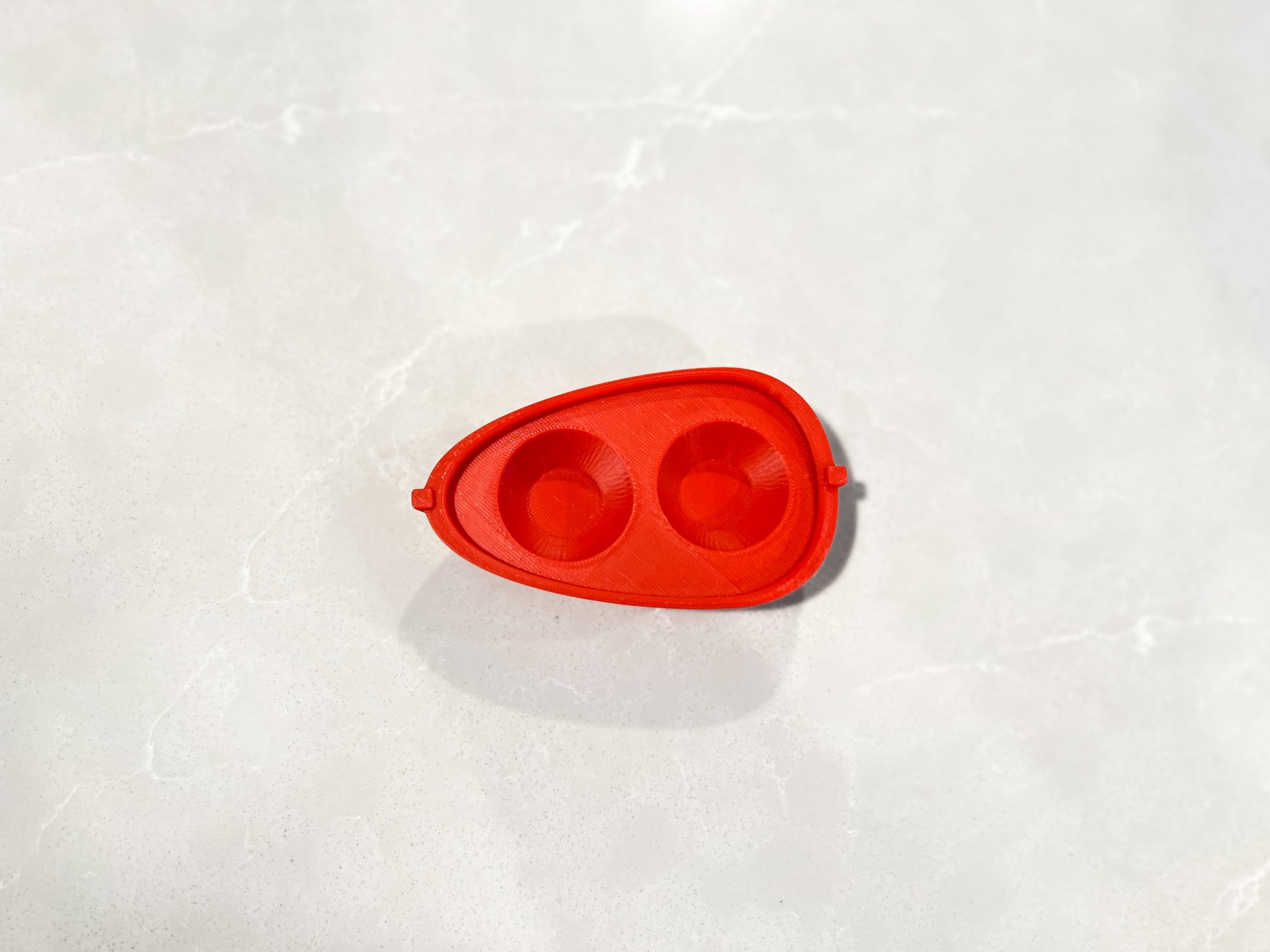 Thuyền tắm cho trẻ em với mèo và chó dễ thương