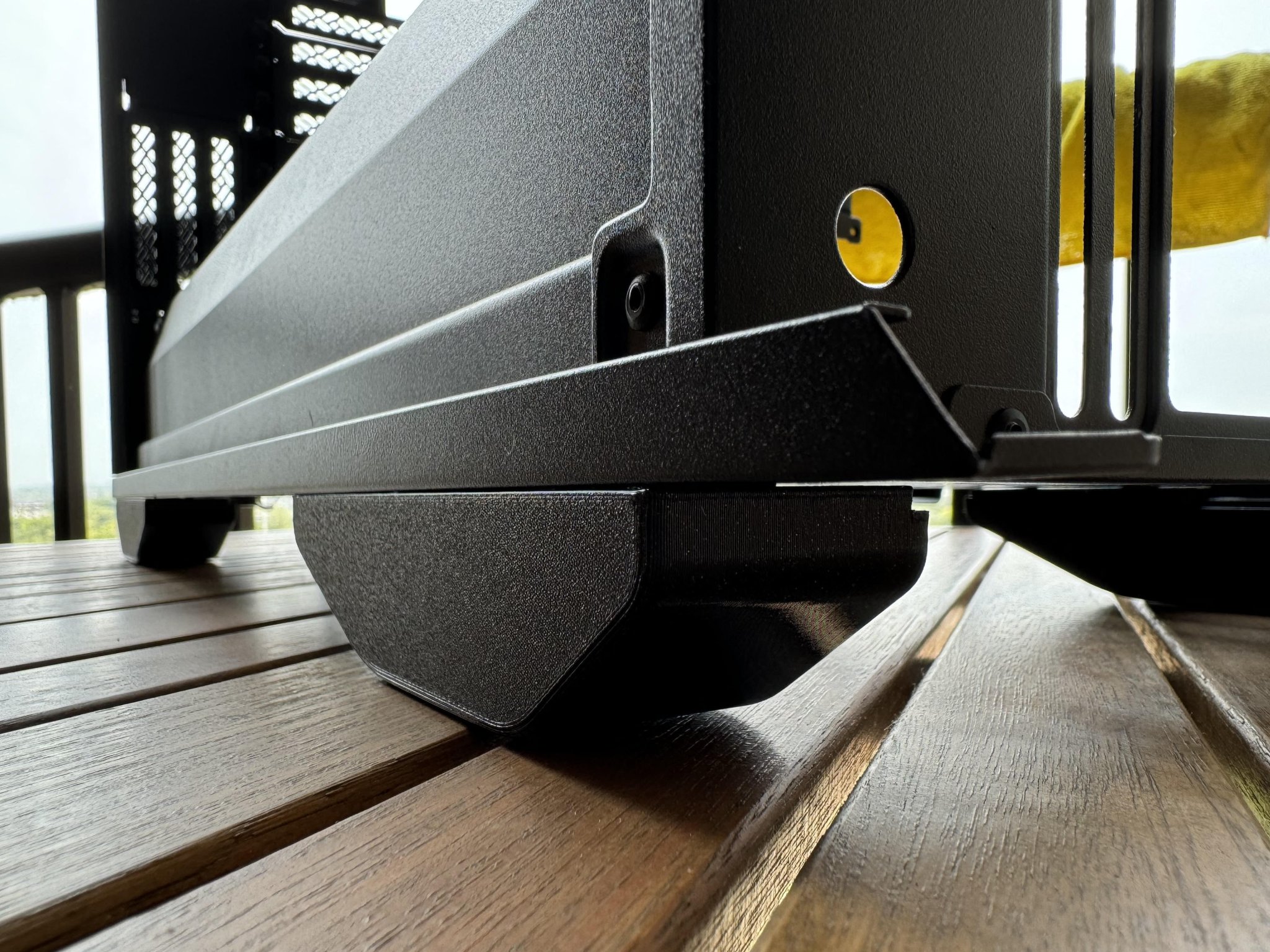 Đế thay thế cho thùng máy tính Fractal Define 7 XL