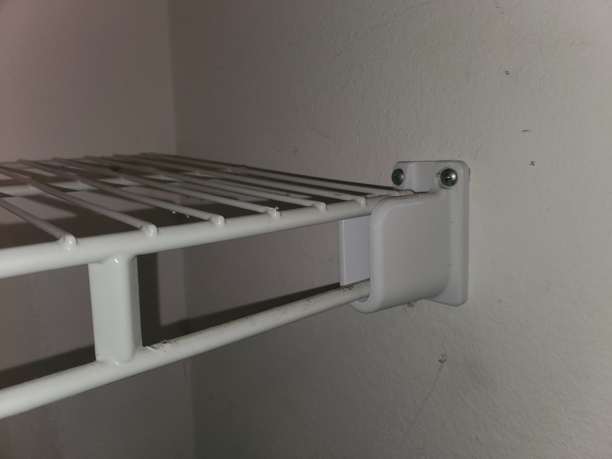 Giá đỡ kệ dây cho kệ treo tường