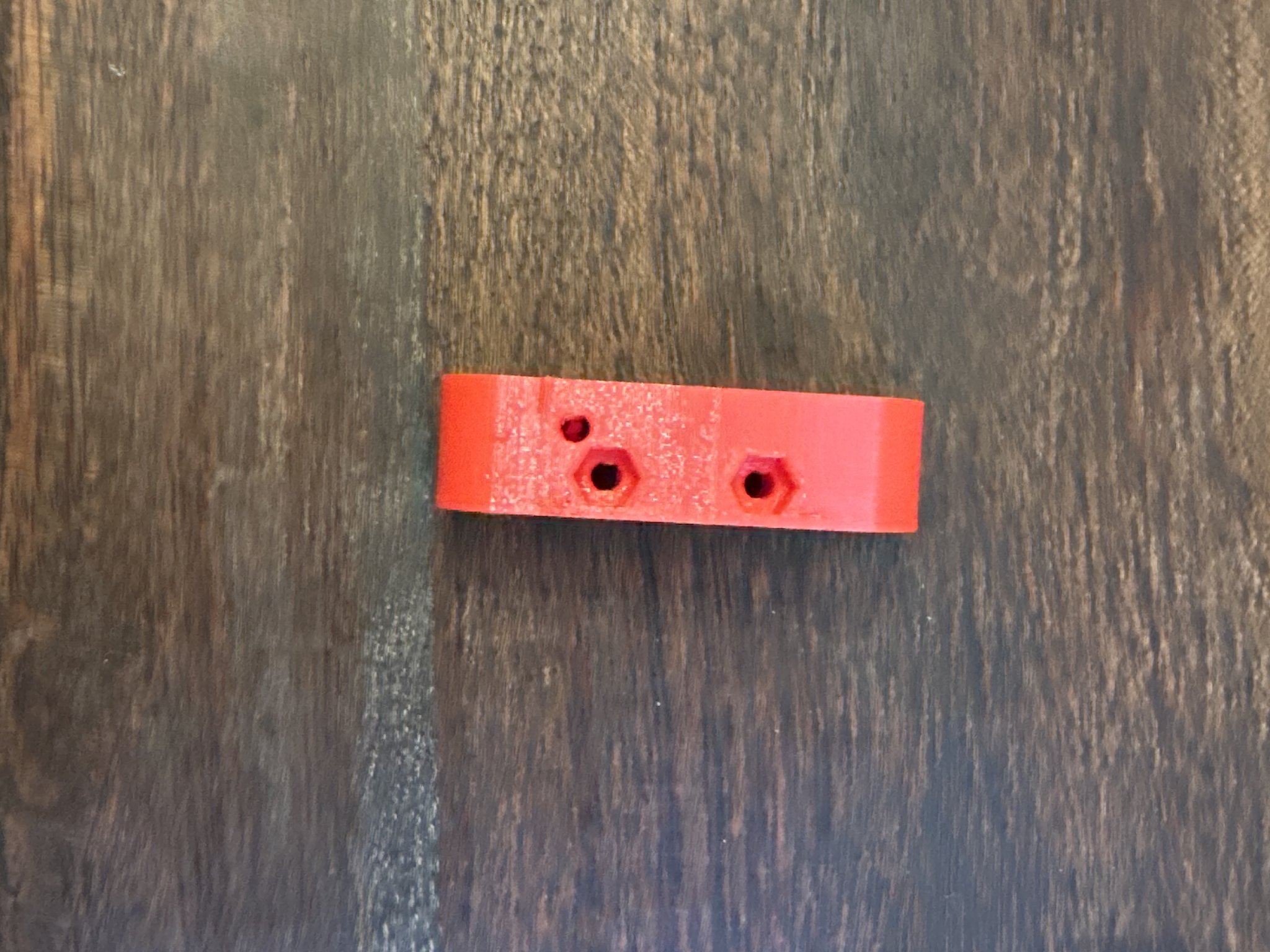 Ổ cắm epee in 3D thay thế cho phần nhựa bị hỏng