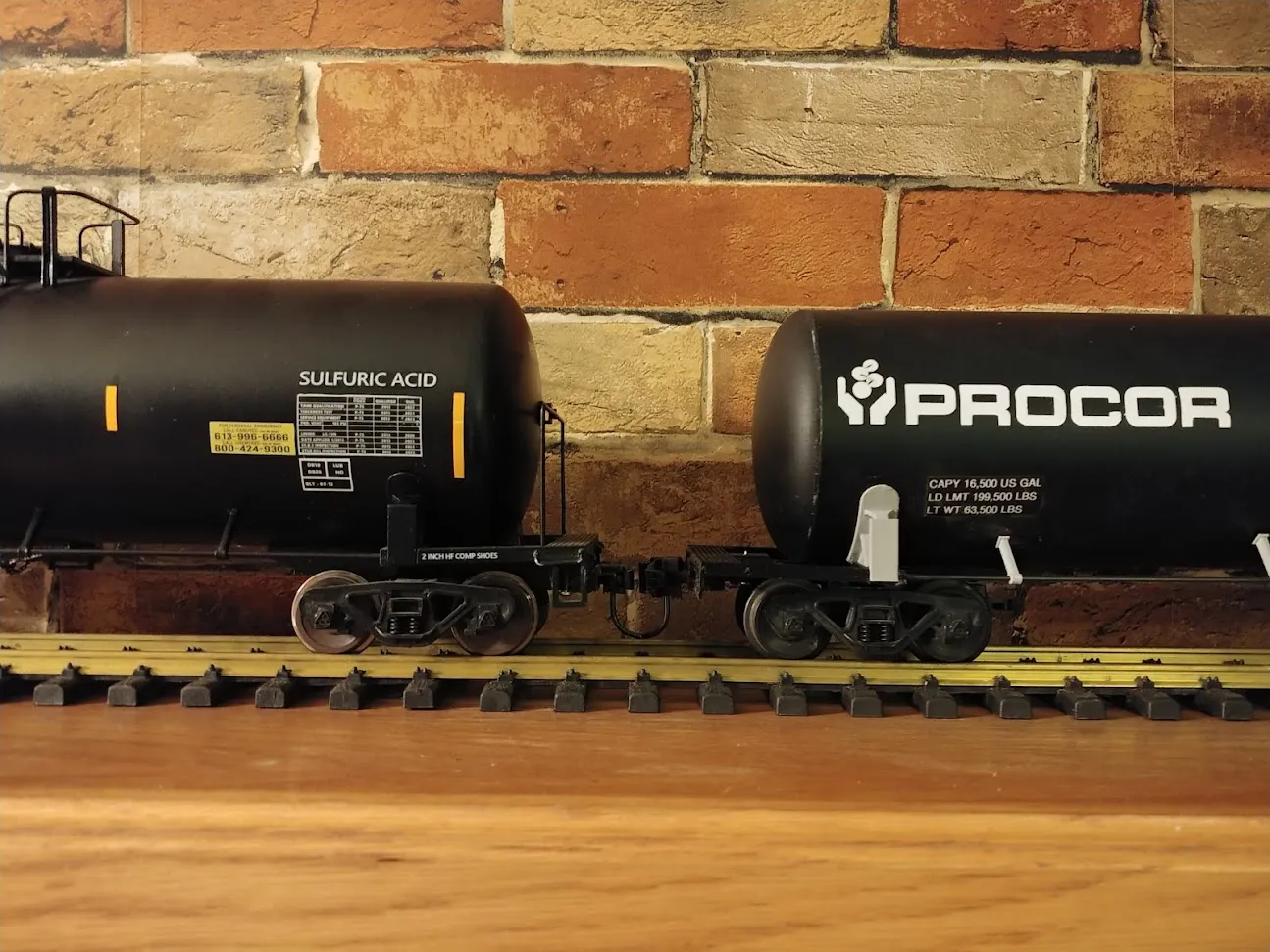 Bệ dưới với tùy chọn coupler Kadee 906 / 907