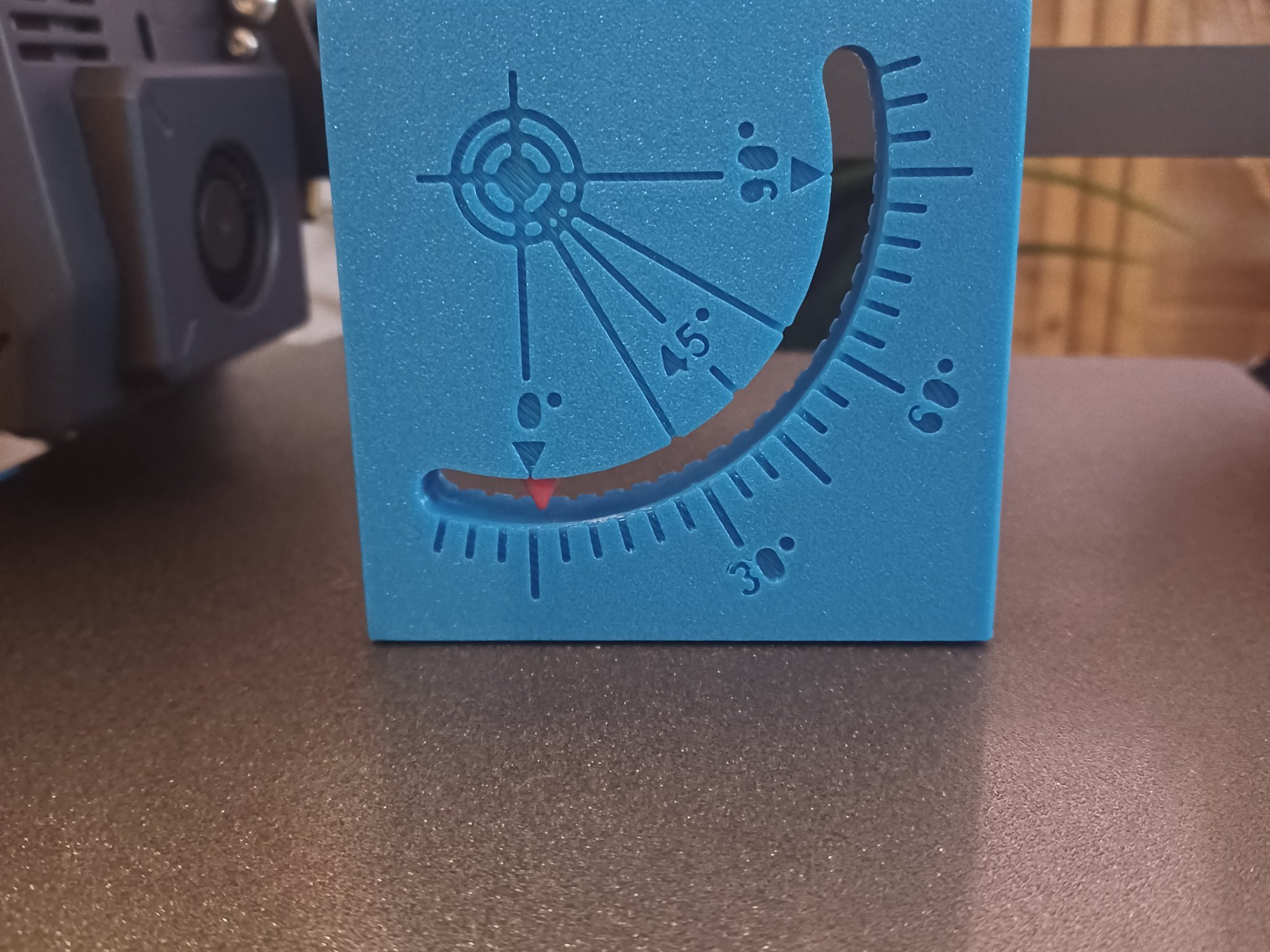 Công cụ đo độ nghiêng và thủy bình đa chức năng