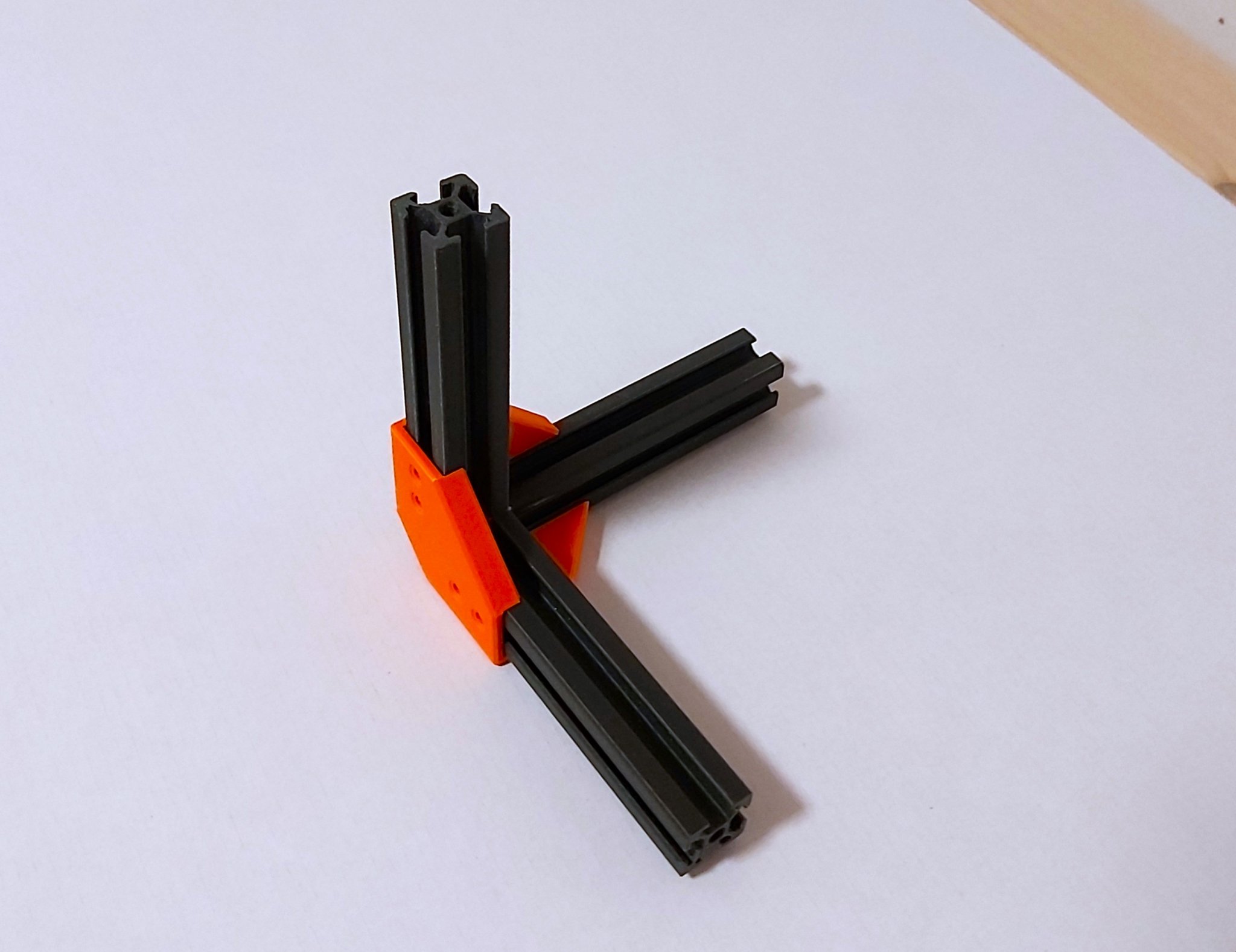 Giá đỡ góc 3 chiều cho profile nhôm 2020