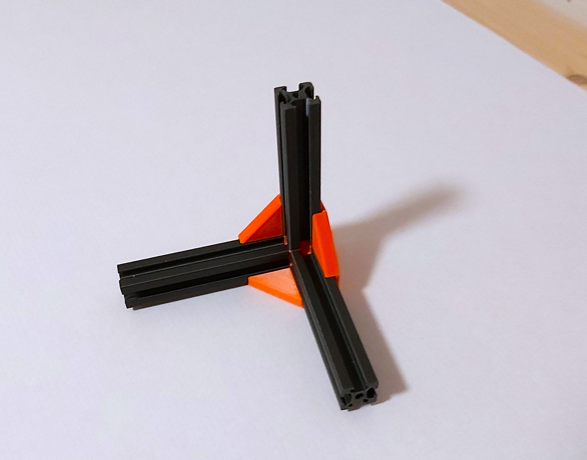 Giá đỡ góc 3 chiều cho profile nhôm 2020