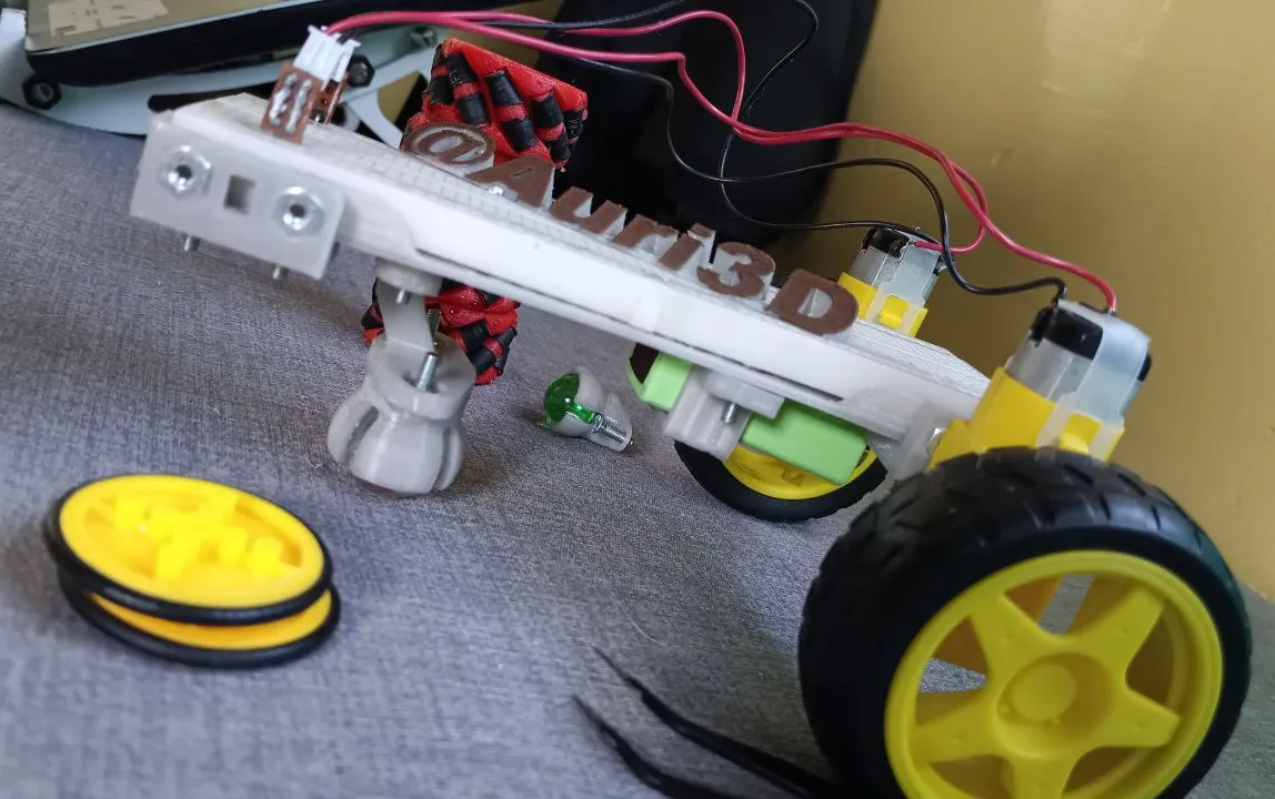 Vỏ xe thử nghiệm cho bảng mạch protoboard