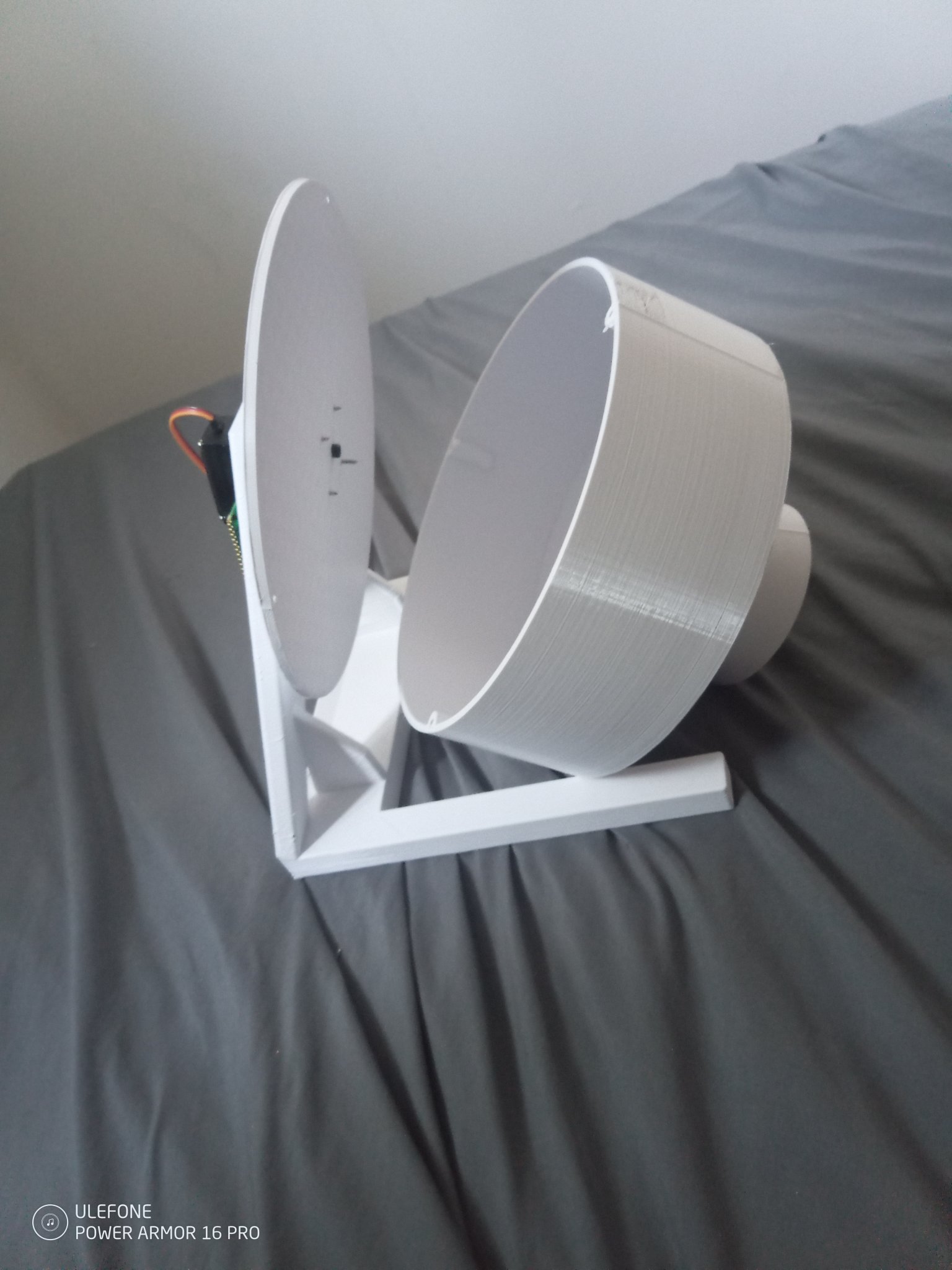 Máy cho mèo in 3D đơn giản, không tắc nghẽn