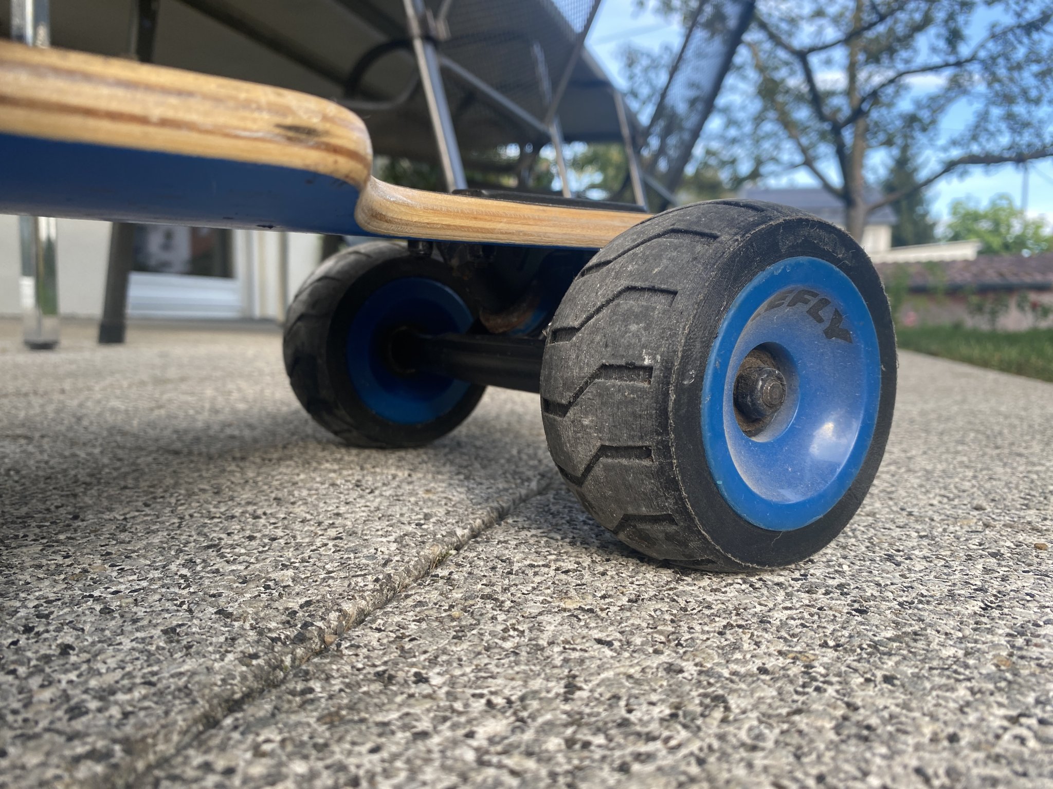 Lốp xe tùy chỉnh cho longboard với đường kính 68mm