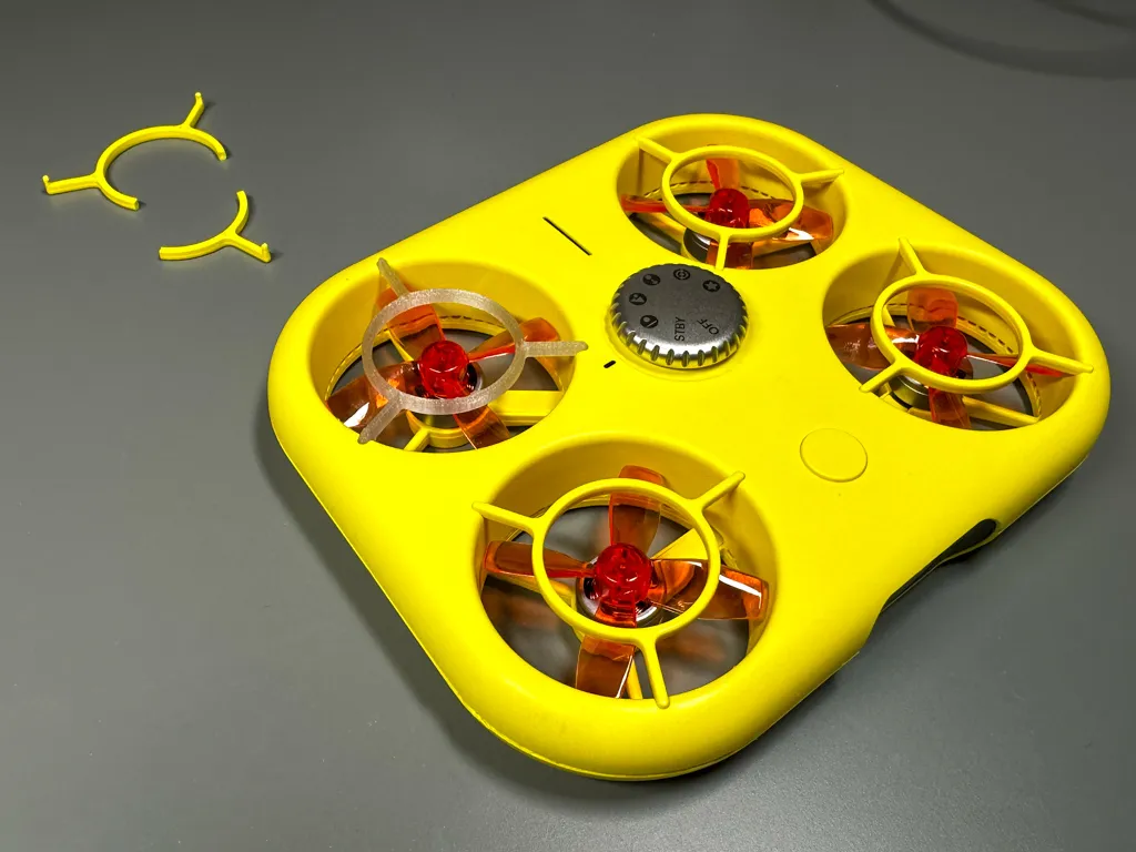 Thay thế bộ phận bảo vệ lưỡi cho drone Snapchat Pixy