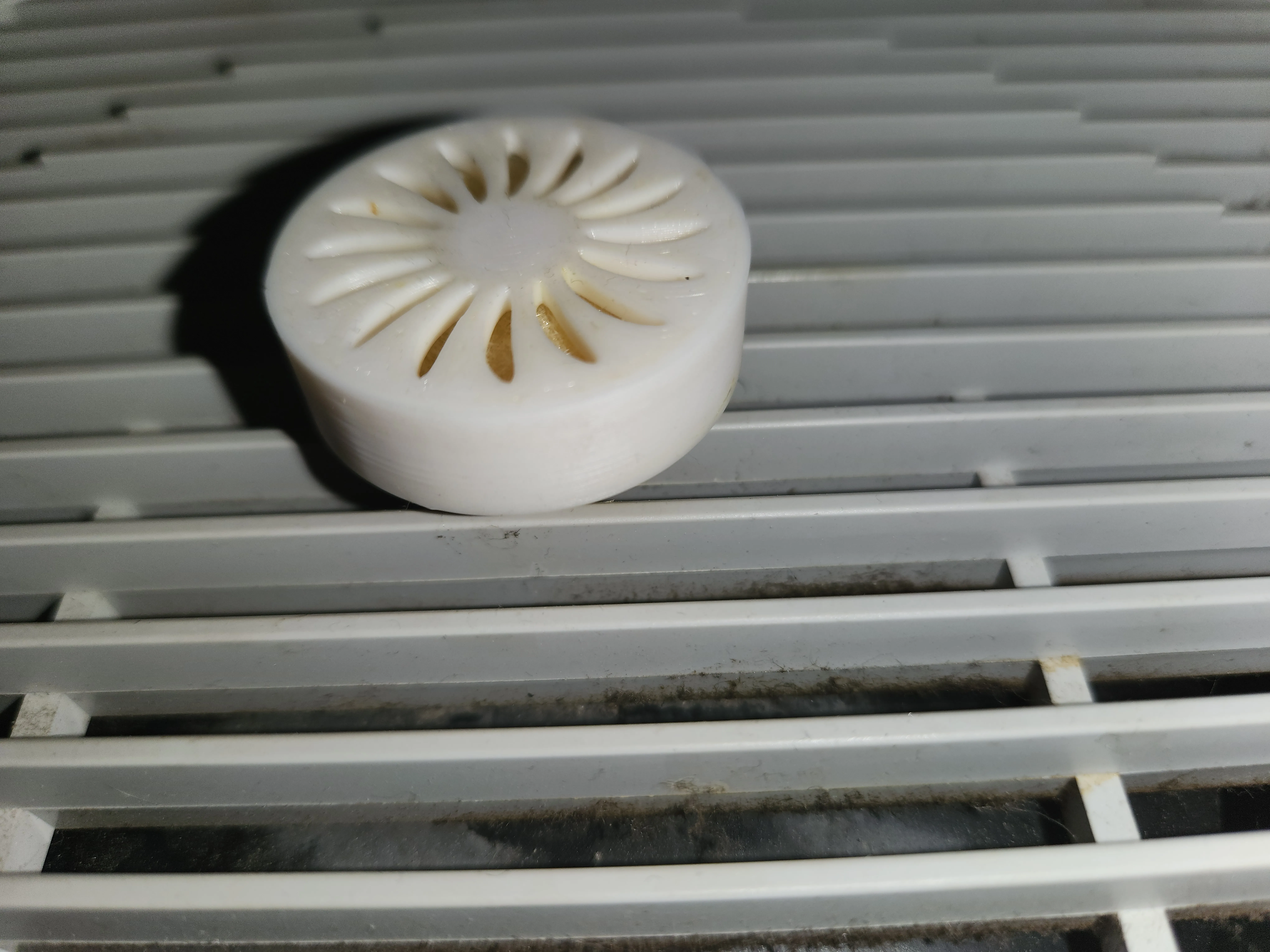 Máy khuếch tán tinh dầu cho ô tô