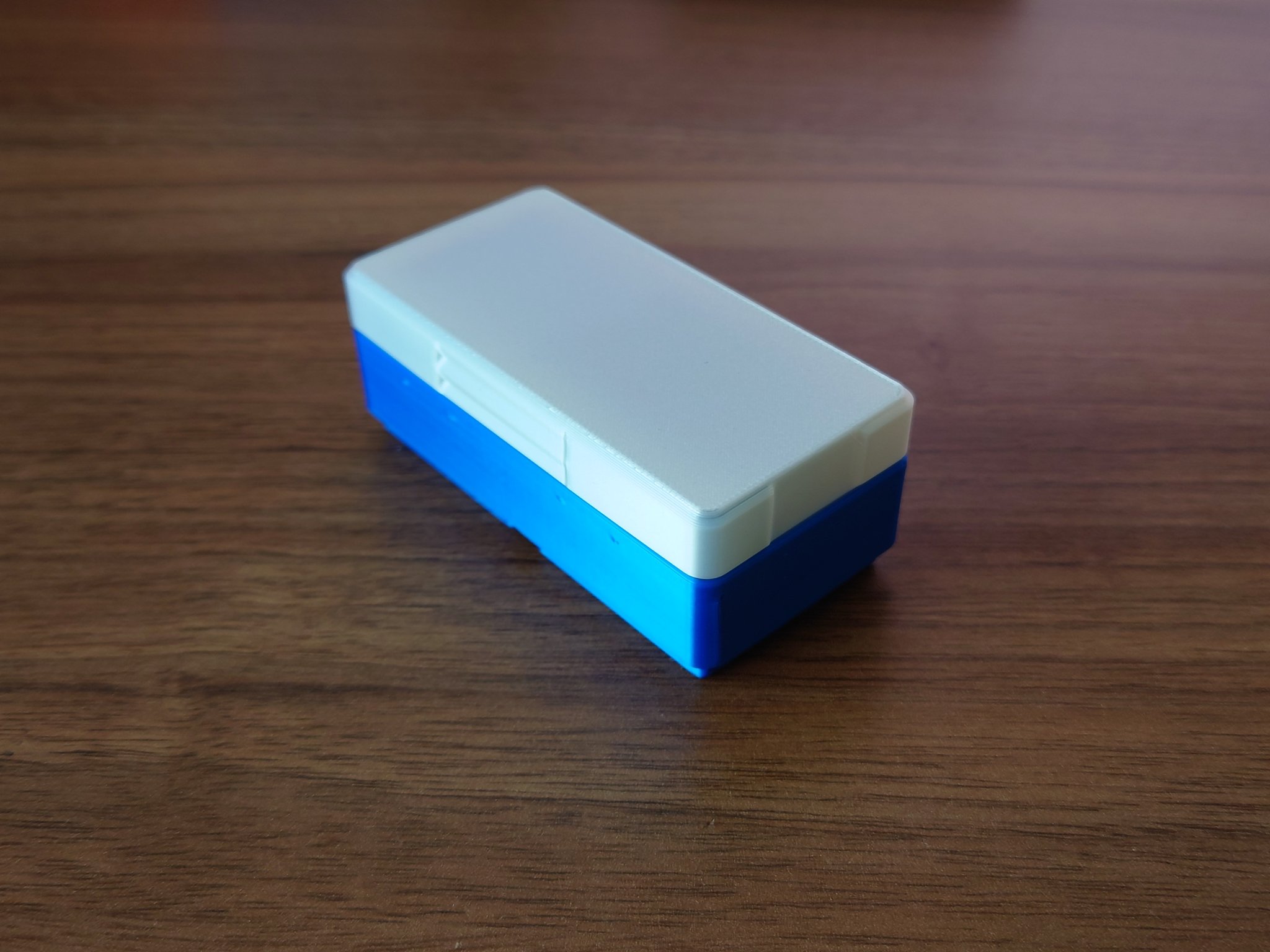 Hộp đựng thẻ SD 1x2 Gridfinity có nắp đậy