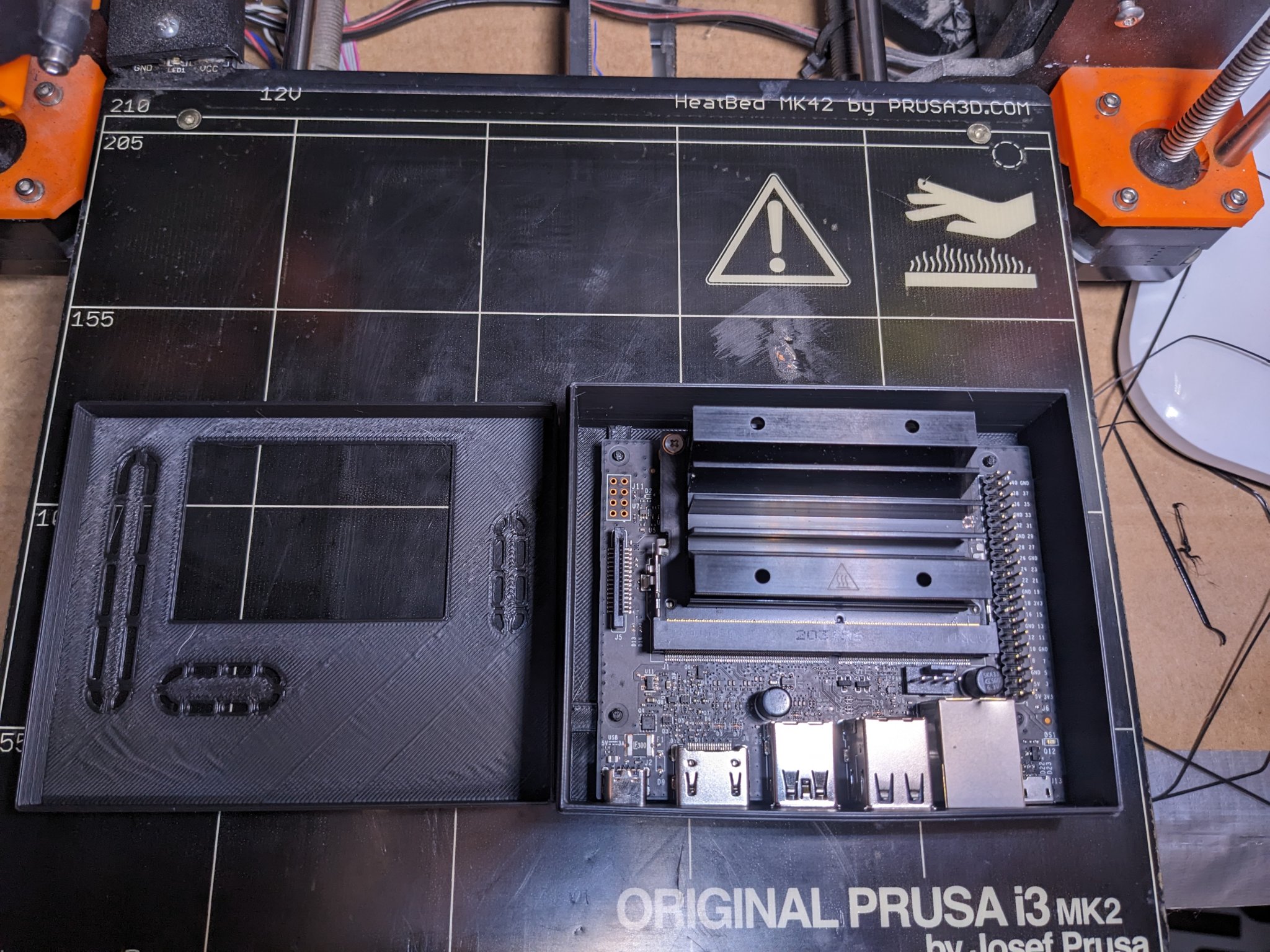 Hộp bảo vệ Jetson Nano gọn nhẹ với điểm kết nối