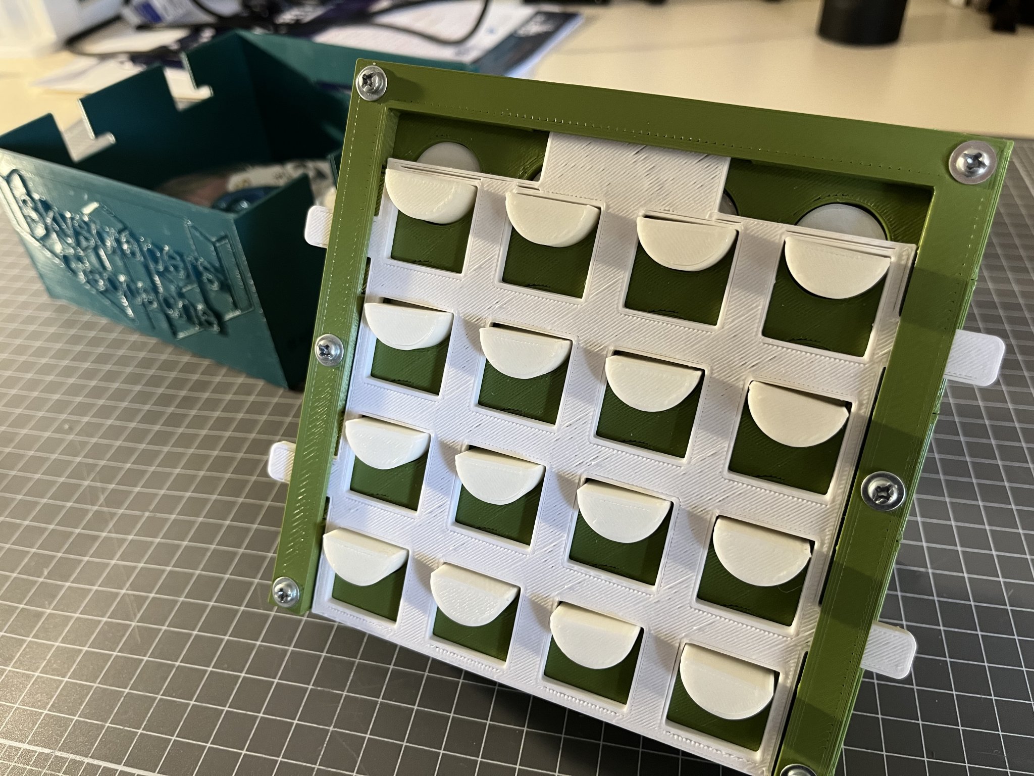 Tháp chọc trời tùy chỉnh cho trò chơi geocache