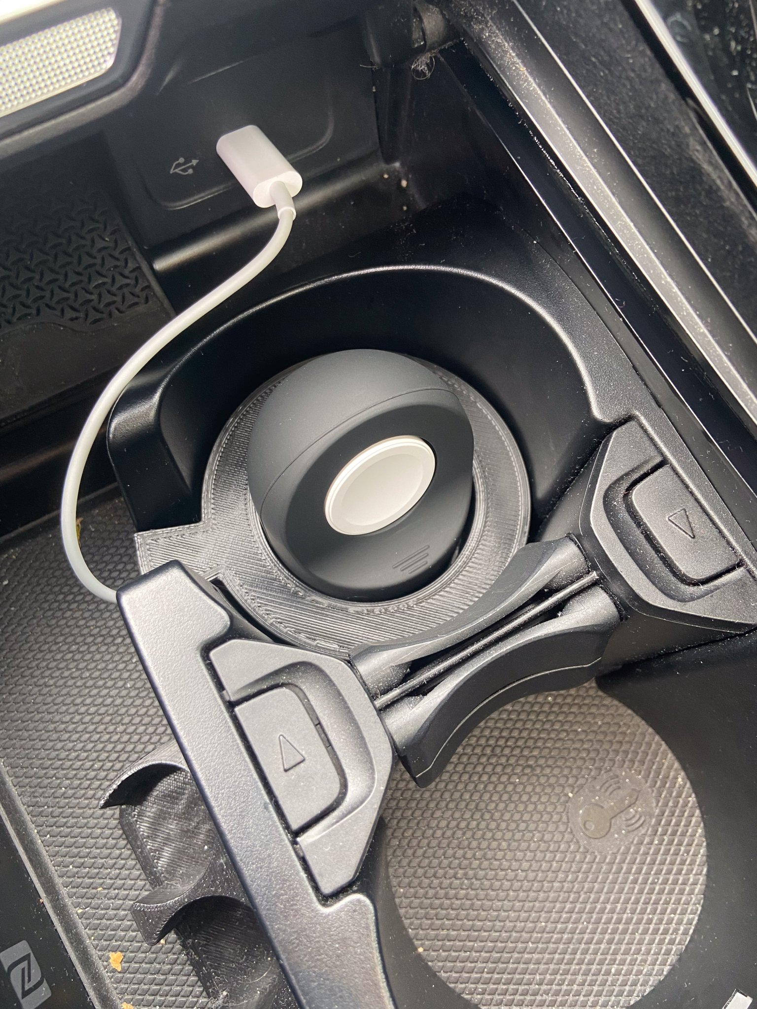 Giá đỡ sạc Apple Watch cho khay để cốc Mercedes C / GLC (2021+)