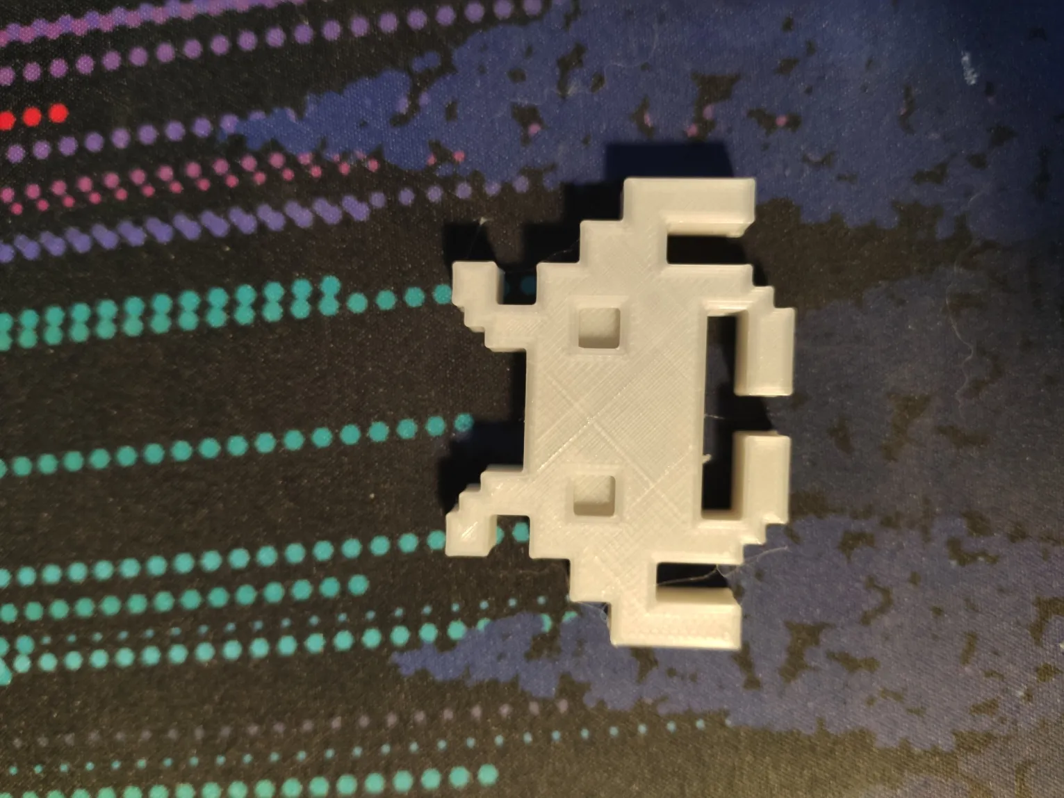 Kẻ xâm lược không gian với nam châm 10mm