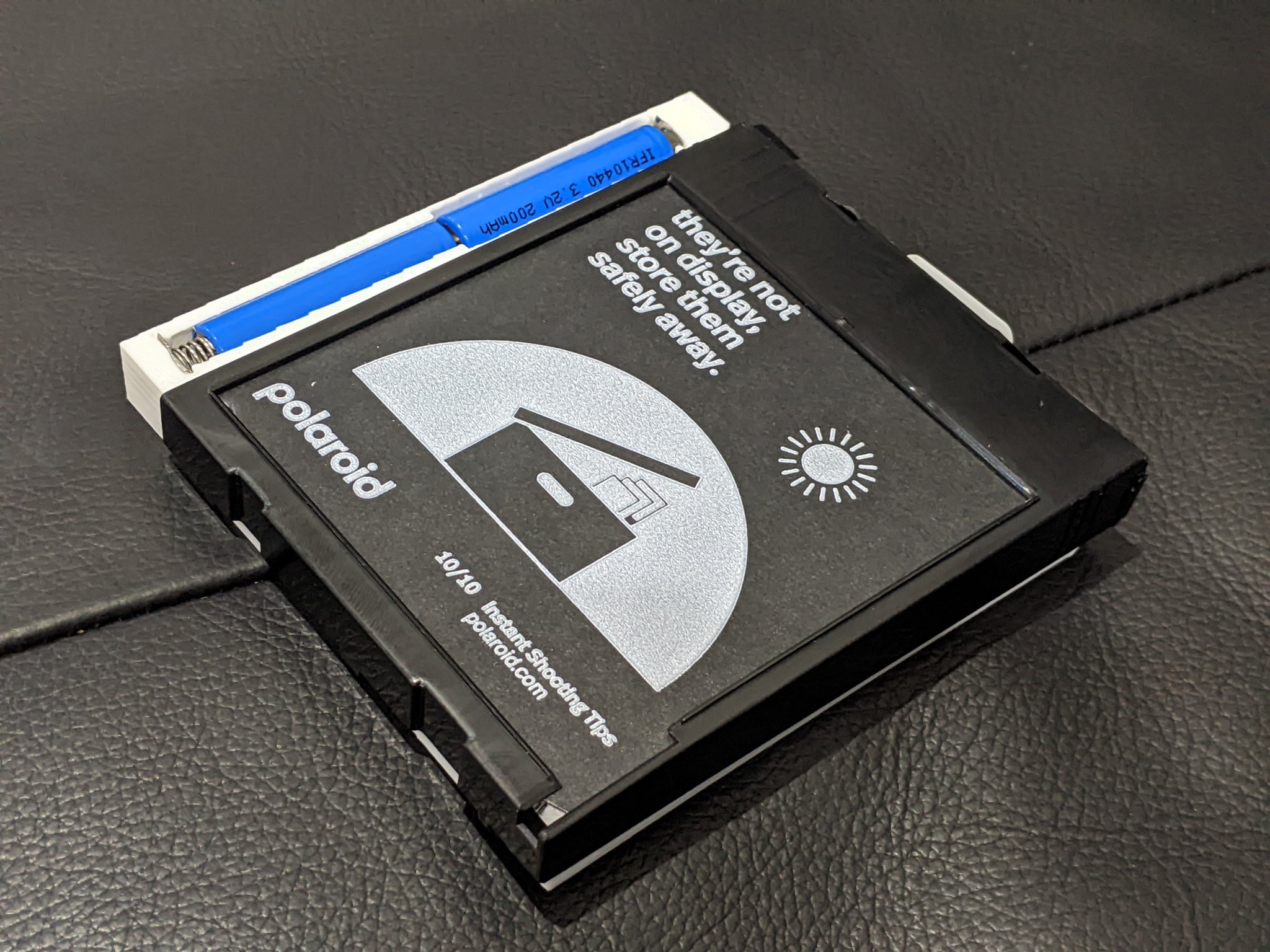 Bộ chuyển đổi phim Polaroid Spectra sang 600 film