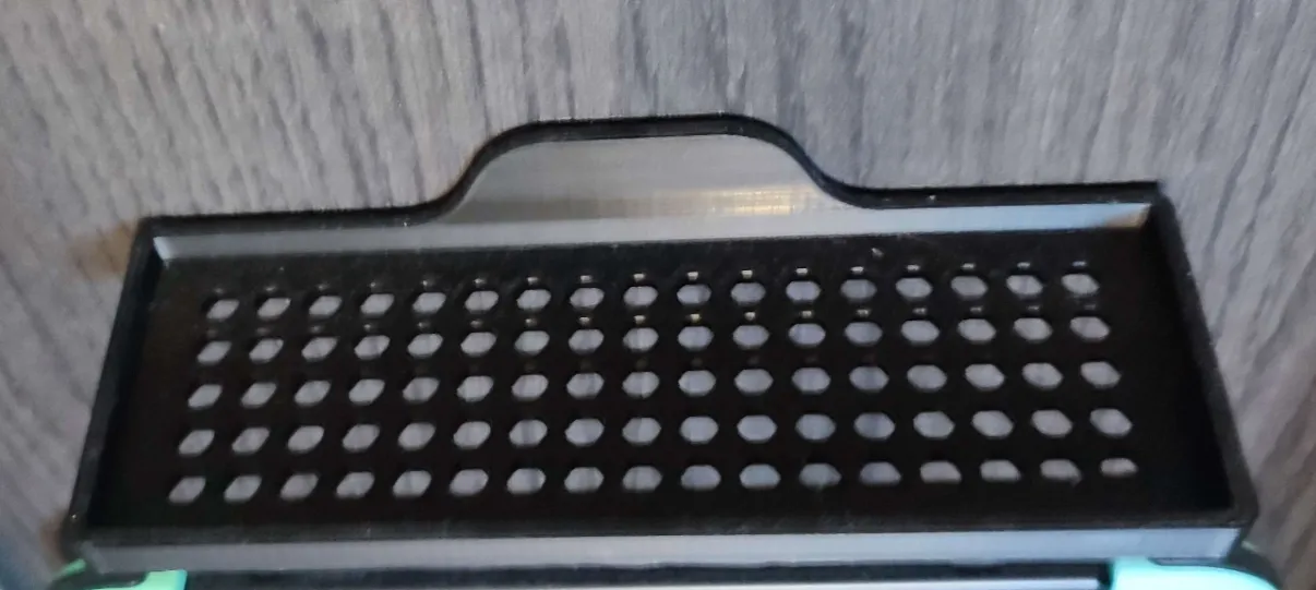 Giá đỡ kính mắt treo tường đơn giản