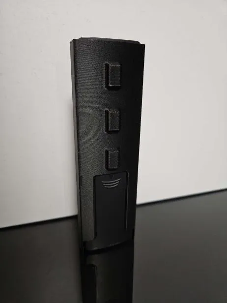 Vỏ bọc điều khiển từ xa Klipsch với nam châm tích hợp