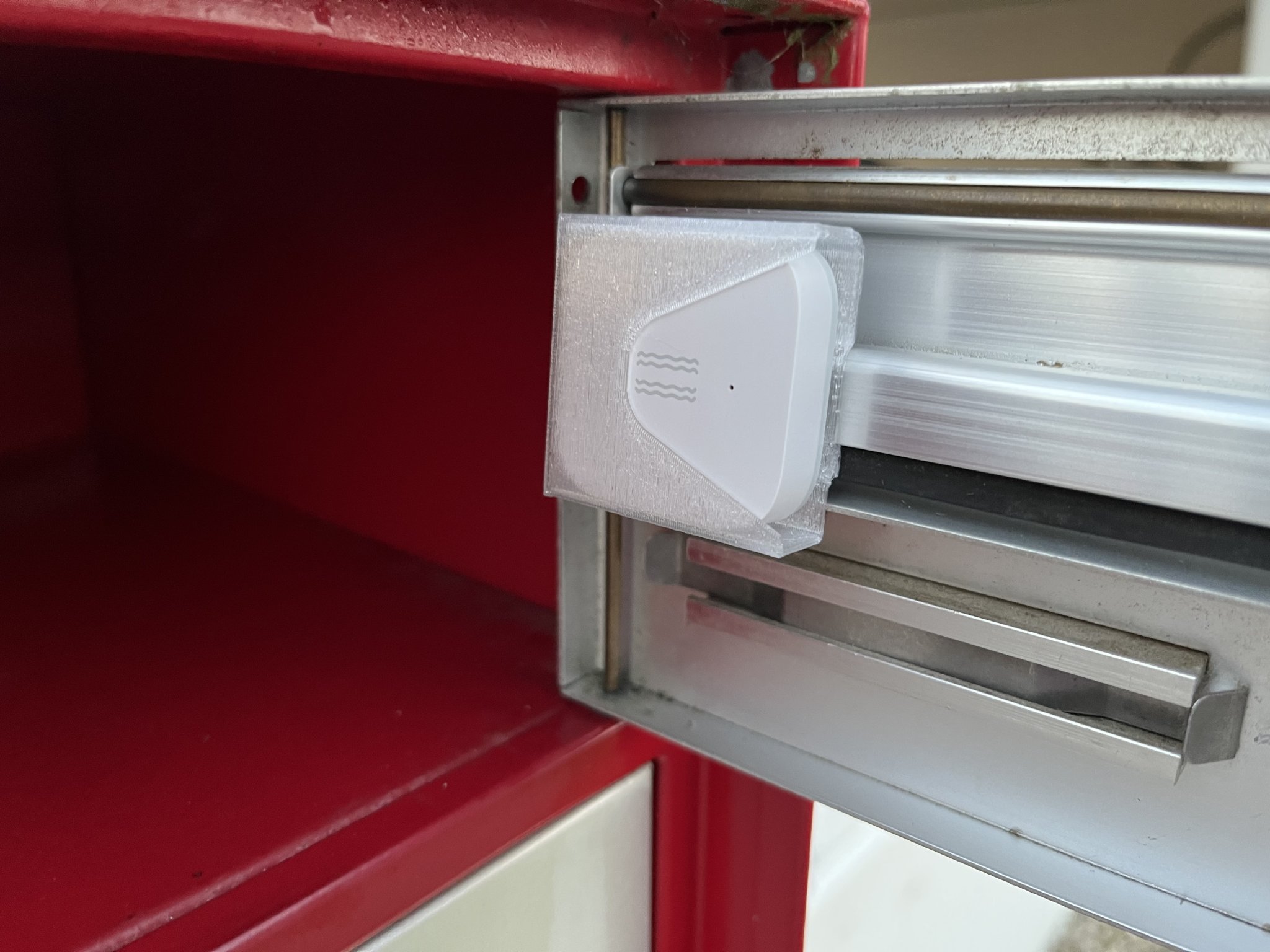 Giá đỡ cảm biến rung Aqara cho hộp thư