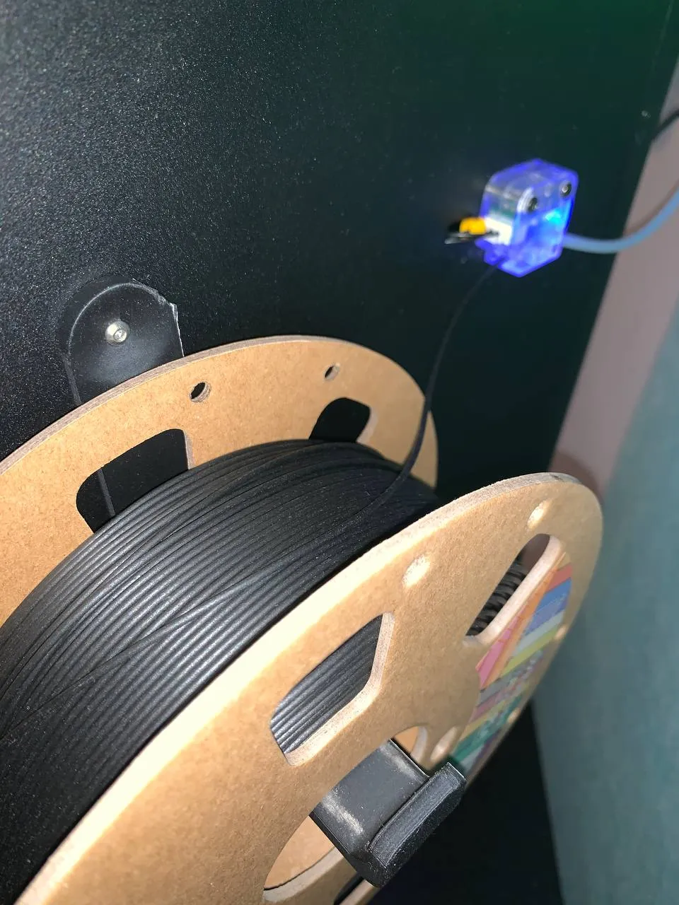 Giá đỡ cuộn filament cải tiến cho Kingroon KLP1