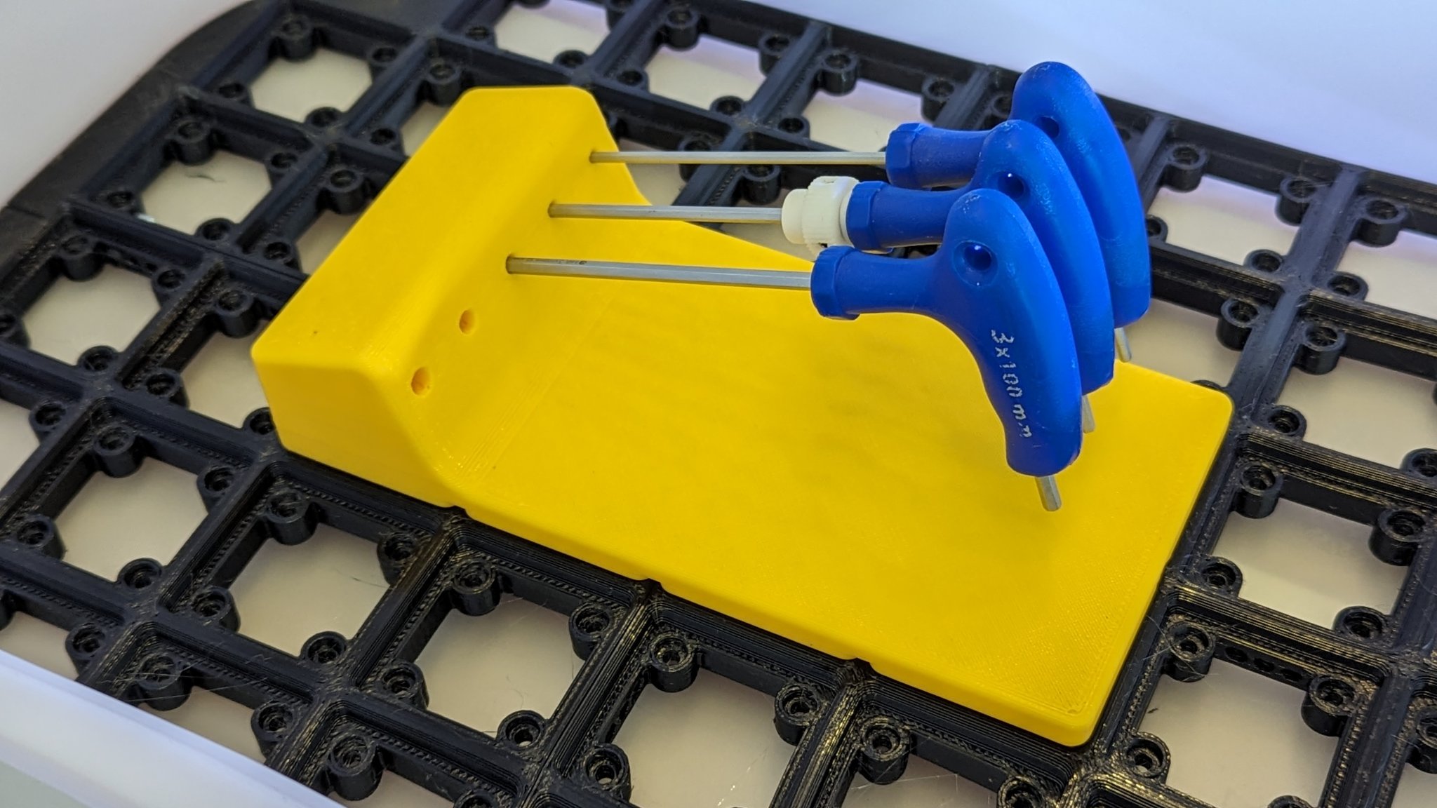 Giá đỡ chìa khóa Allen Gridfinity với tay cầm