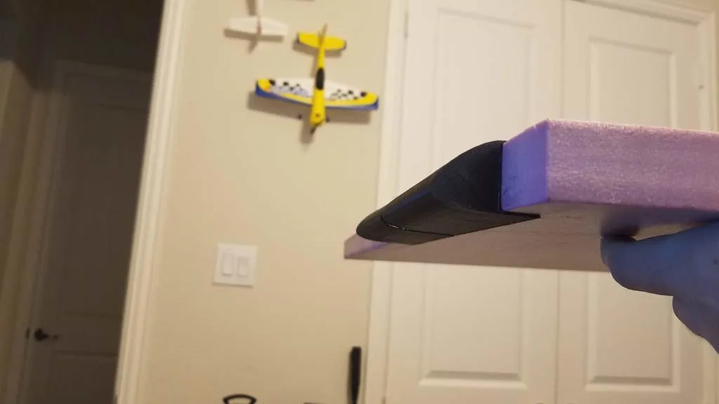 Gắn cánh cho mô hình máy bay RC bằng bìa xốp 1 inch