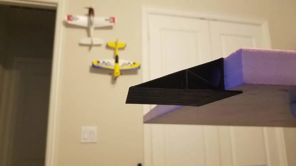 Gắn cánh cho mô hình máy bay RC bằng bìa xốp 1 inch