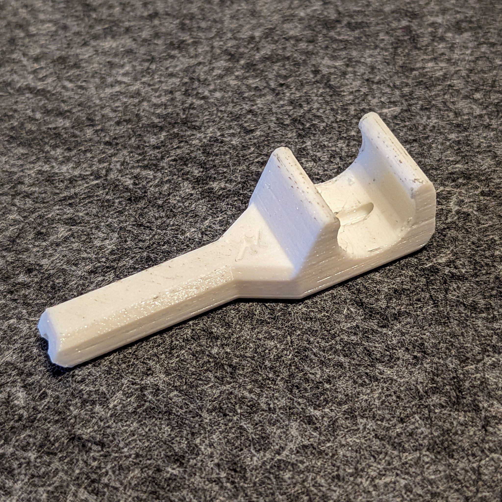 Giá đỡ dây cho máy sấy quần áo xoay tròn