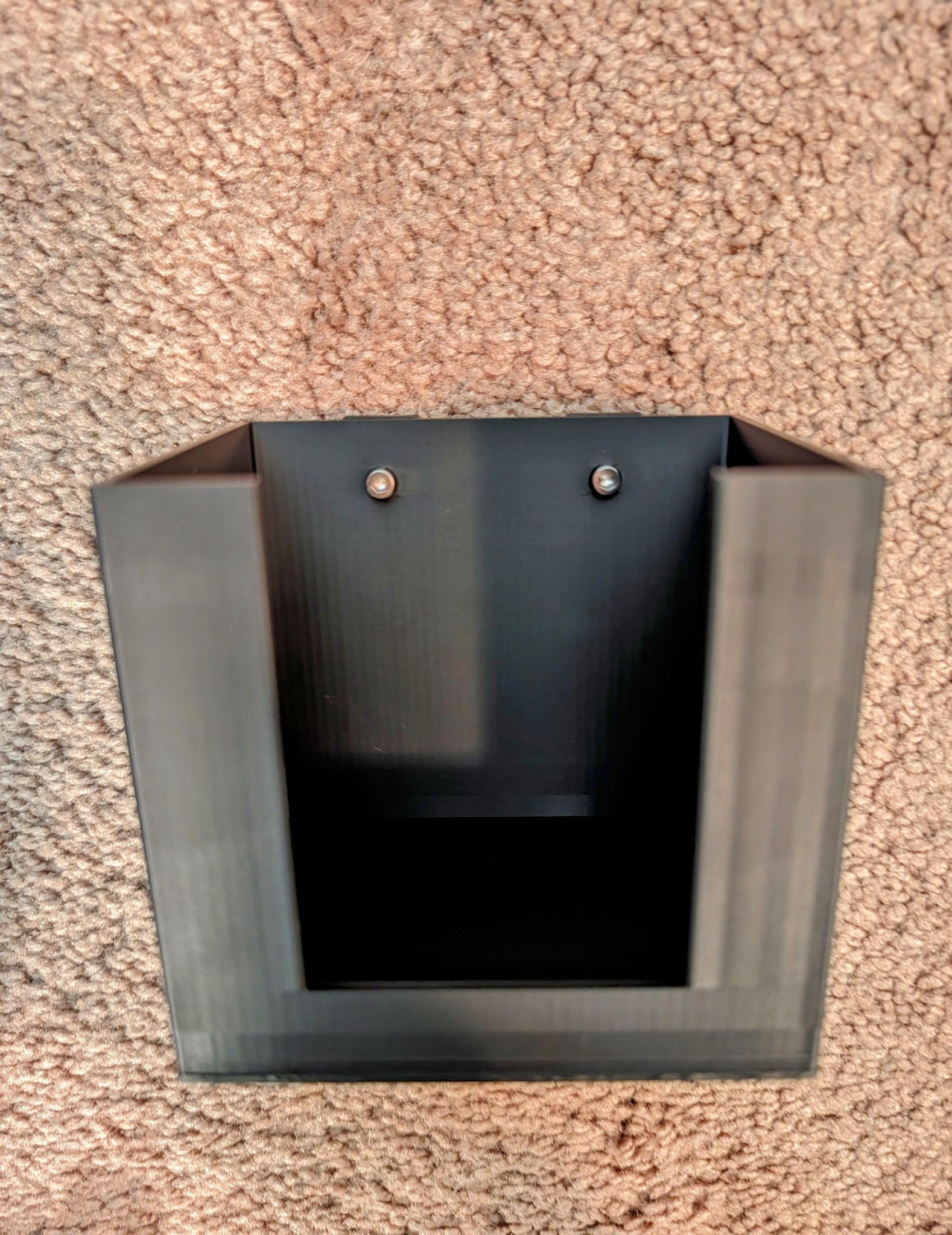 Giá đỡ pin Ryobi cho tường lưu trữ tổ ong 2 kích thước