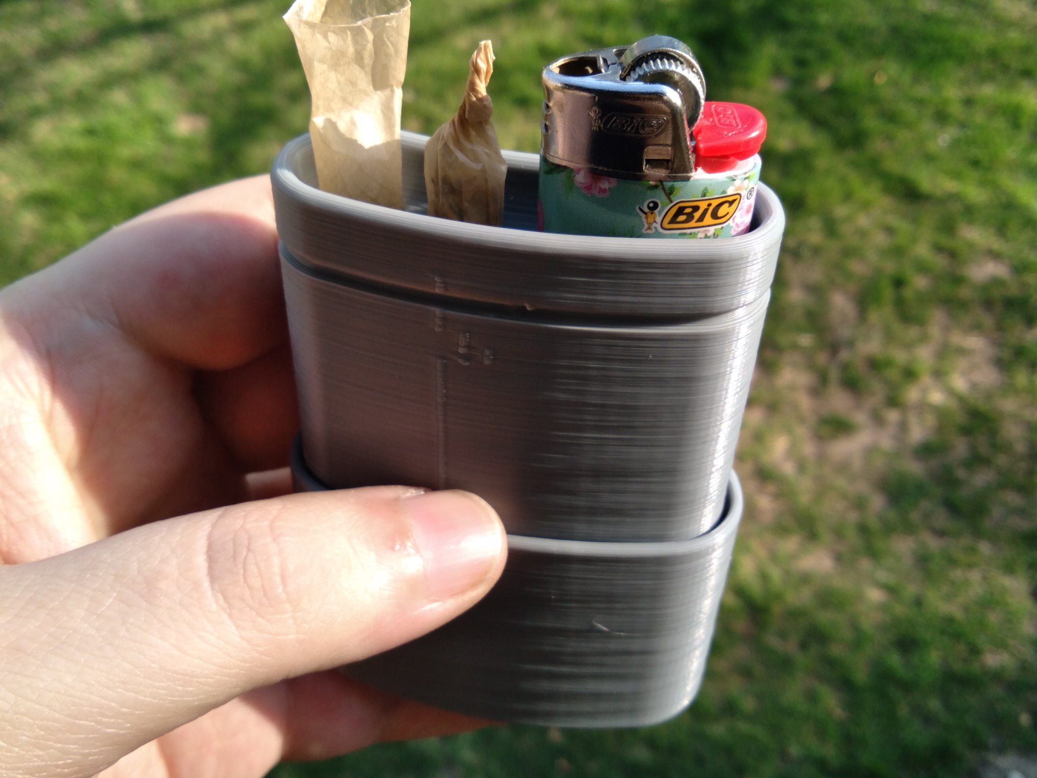 Hộp đựng thuốc lá chống nước "Chronic Canteen