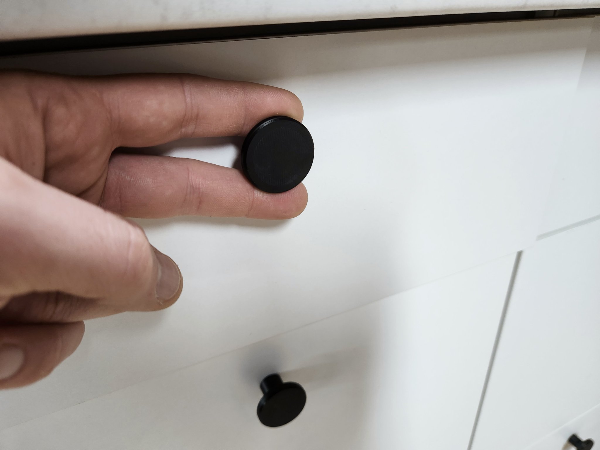 Nút kéo tủ kiểu dáng đơn giản và hiện đại