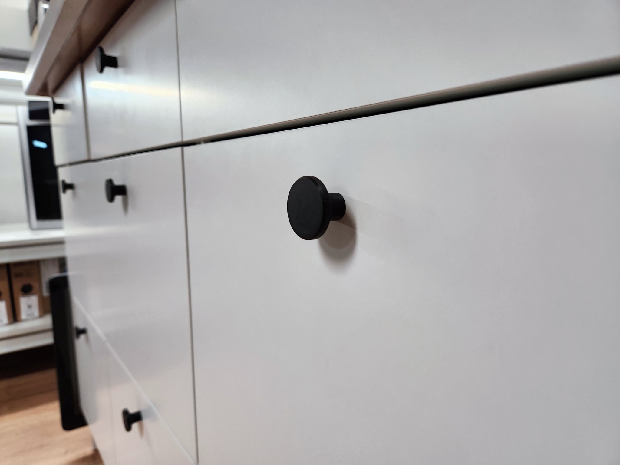 Nút kéo tủ kiểu dáng đơn giản và hiện đại