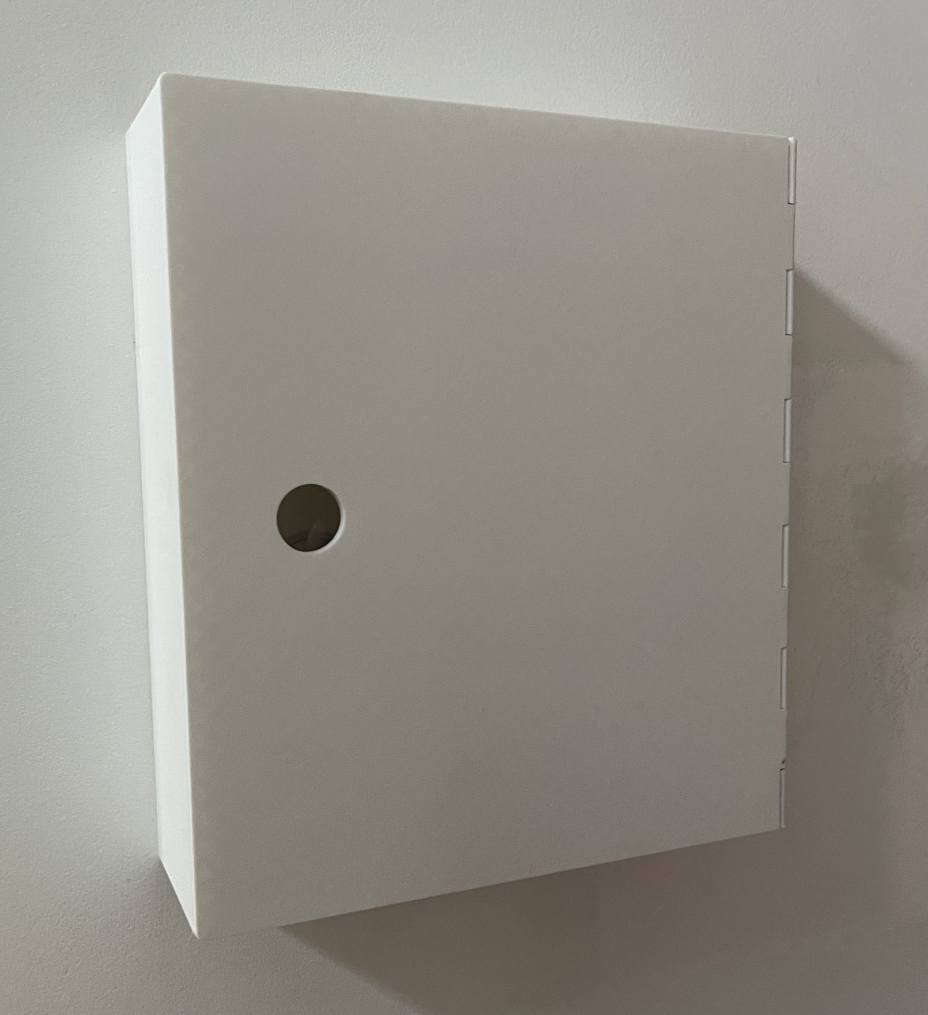 Hộp đựng chìa khóa 24 ngăn treo tường đơn giản và đẹp mắt