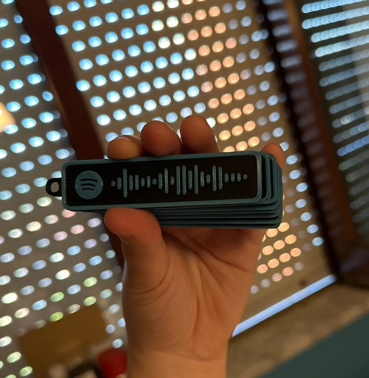 Bộ sưu tập móc khóa Spotify với các mẫu thẻ âm nhạc