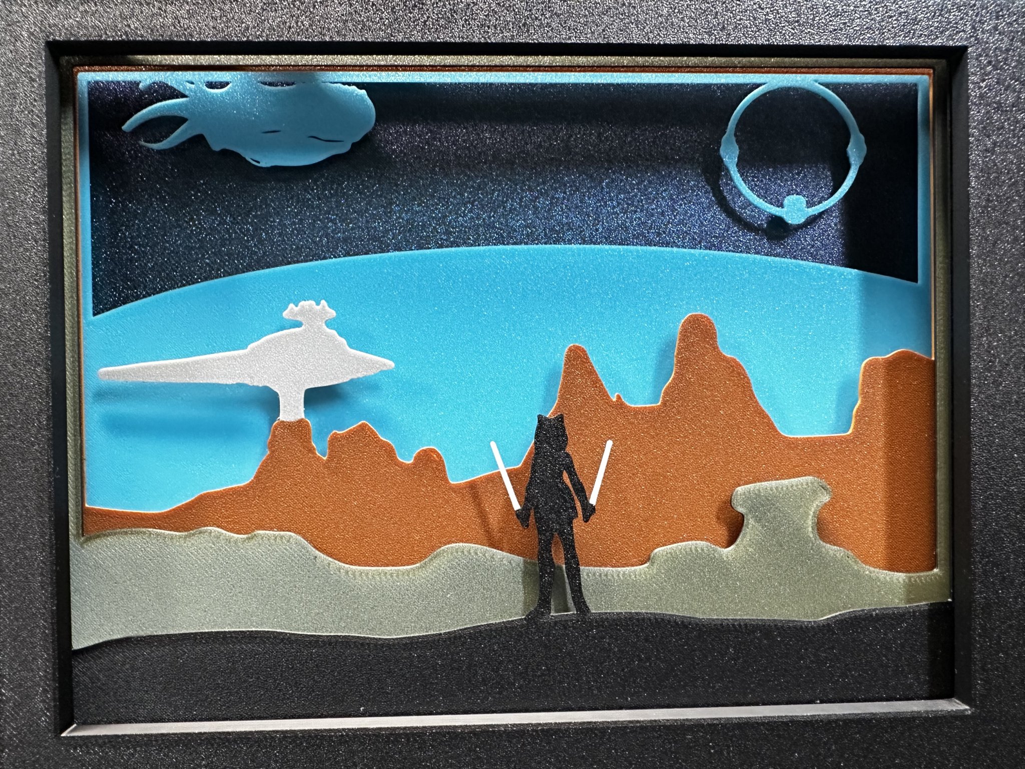 Đĩa bóng hình Ahsoka Tano cho Shadow Box