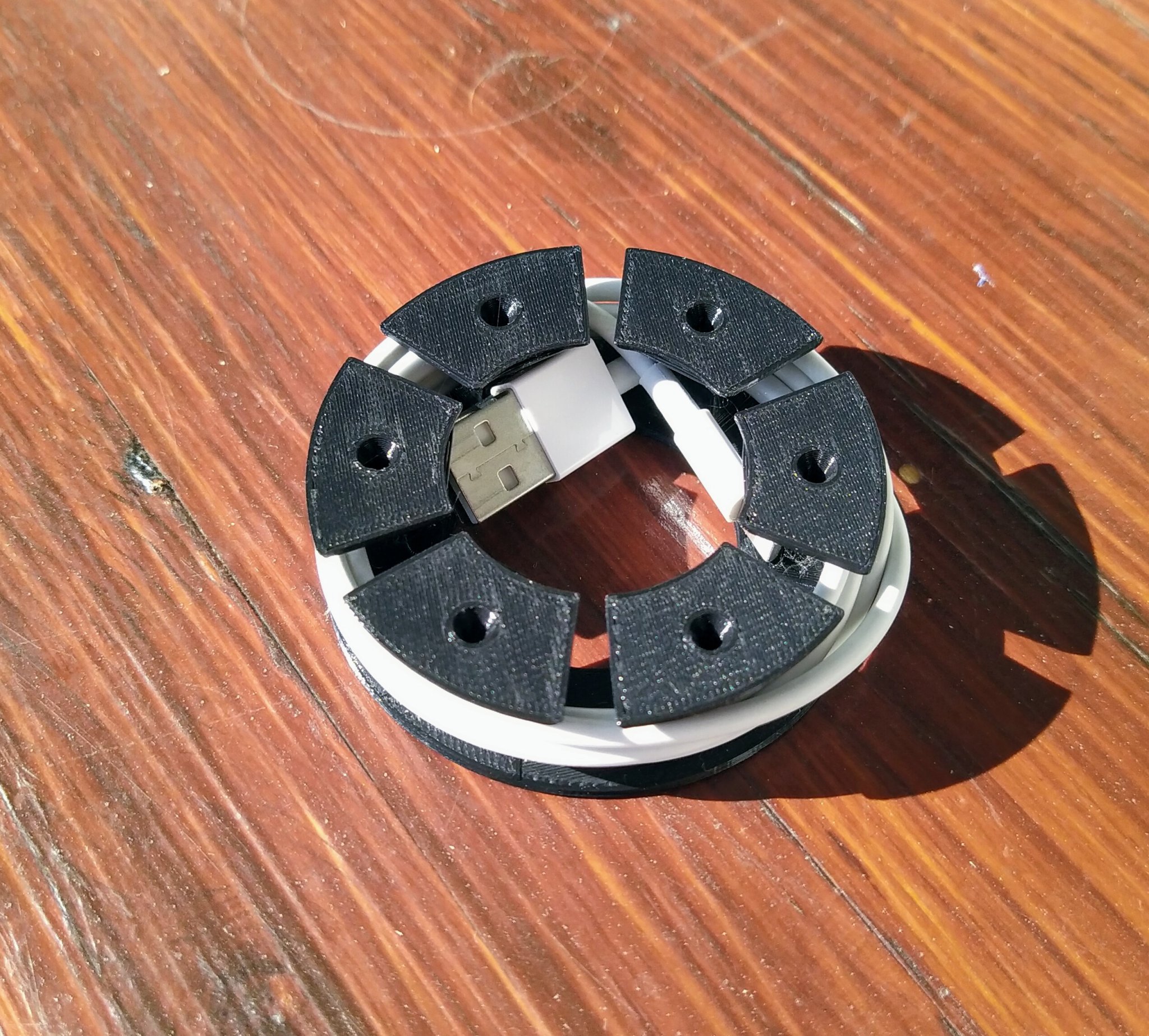 Bộ tổ chức cáp hình tròn V60