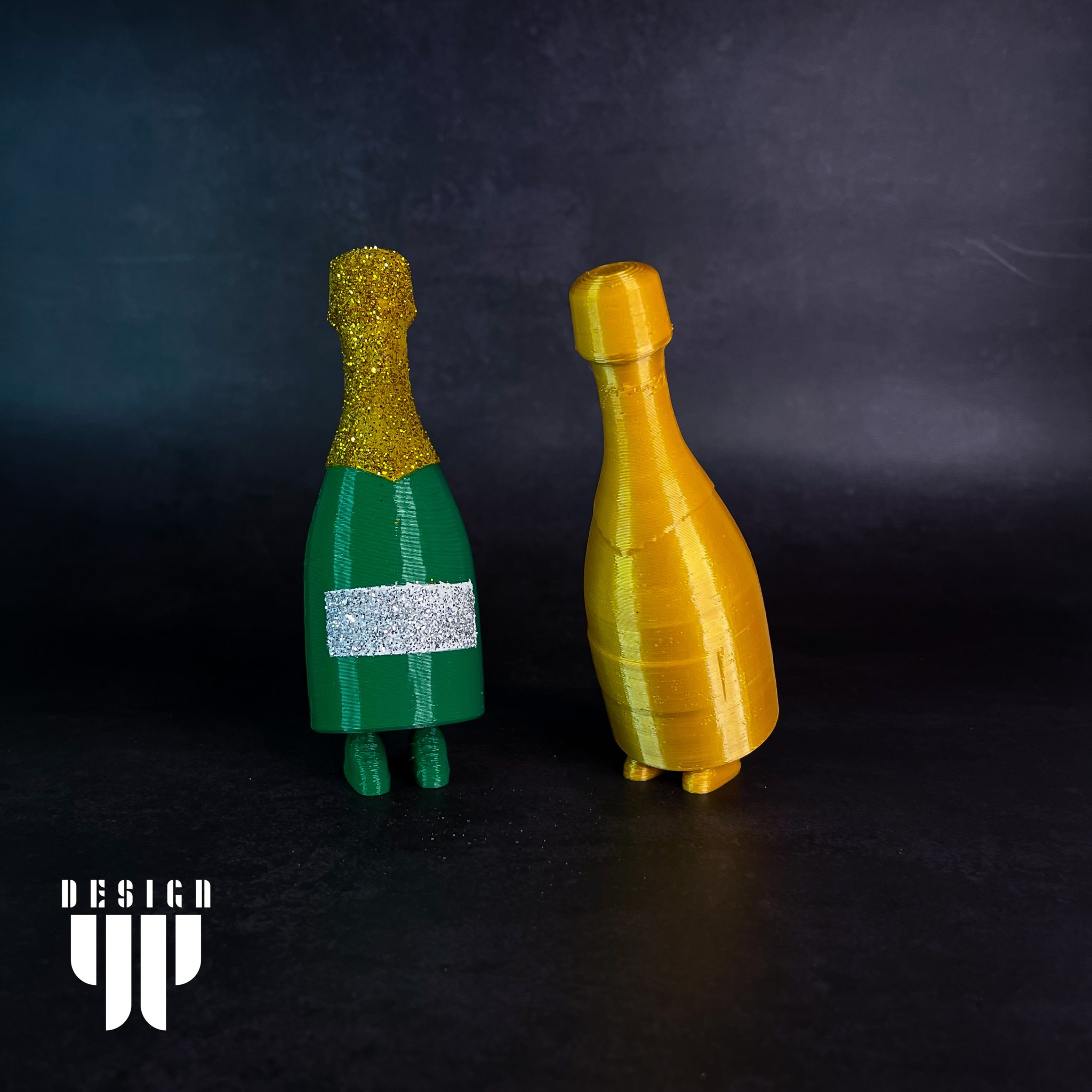 Chai sâm panh mini dễ thương với thiết kế móc chìa khóa