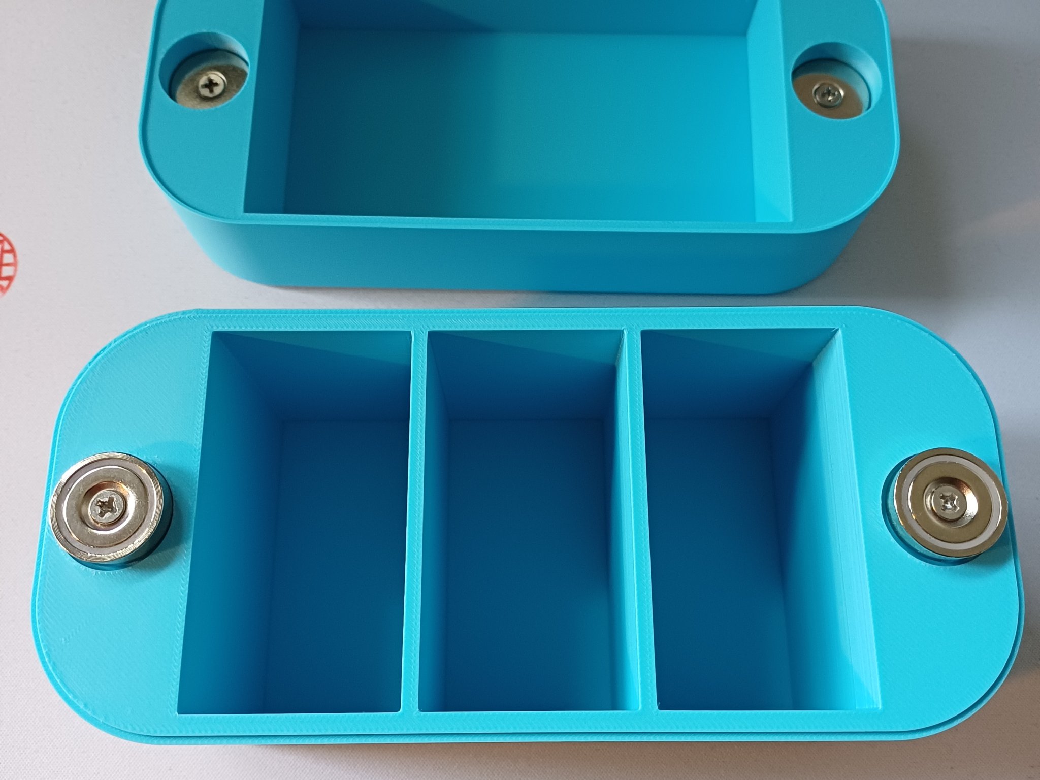 Hộp đựng bài Digimon TCG từ tính cho ba bộ bài