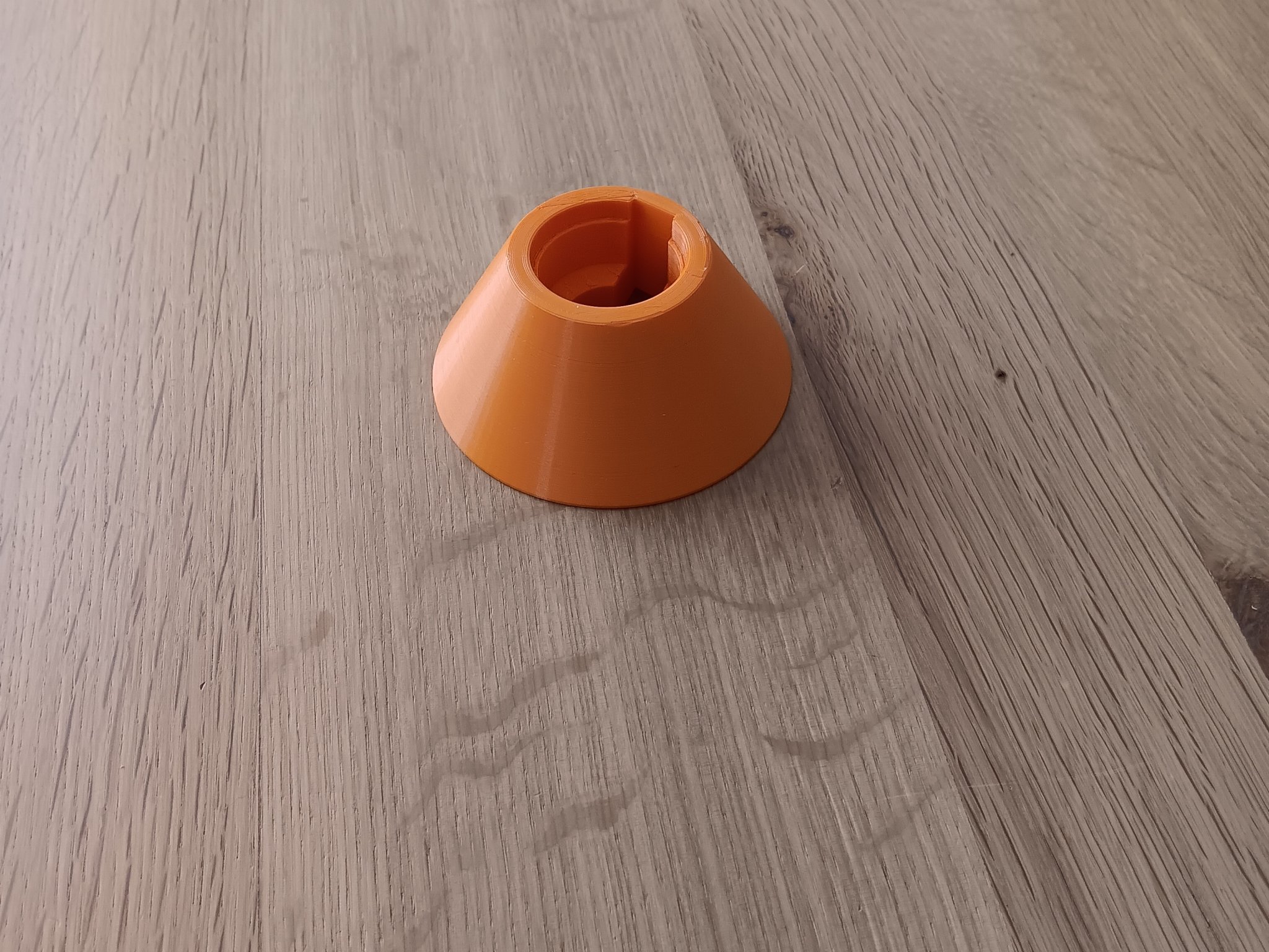 Giá đỡ chai xà phòng rửa chén Dreft