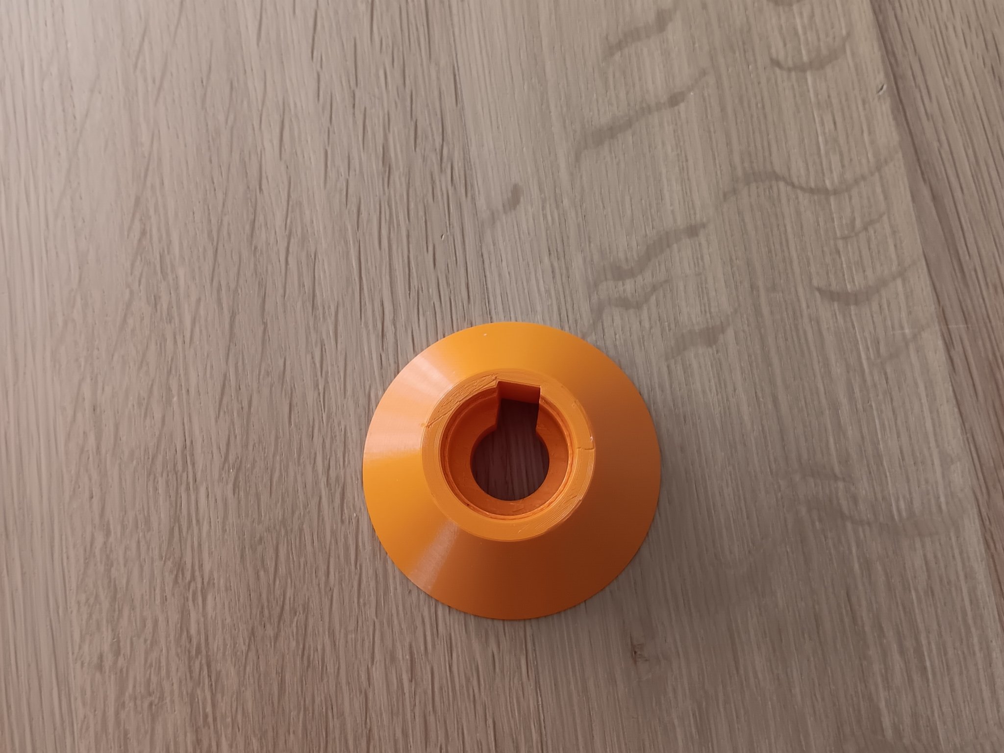 Giá đỡ chai xà phòng rửa chén Dreft