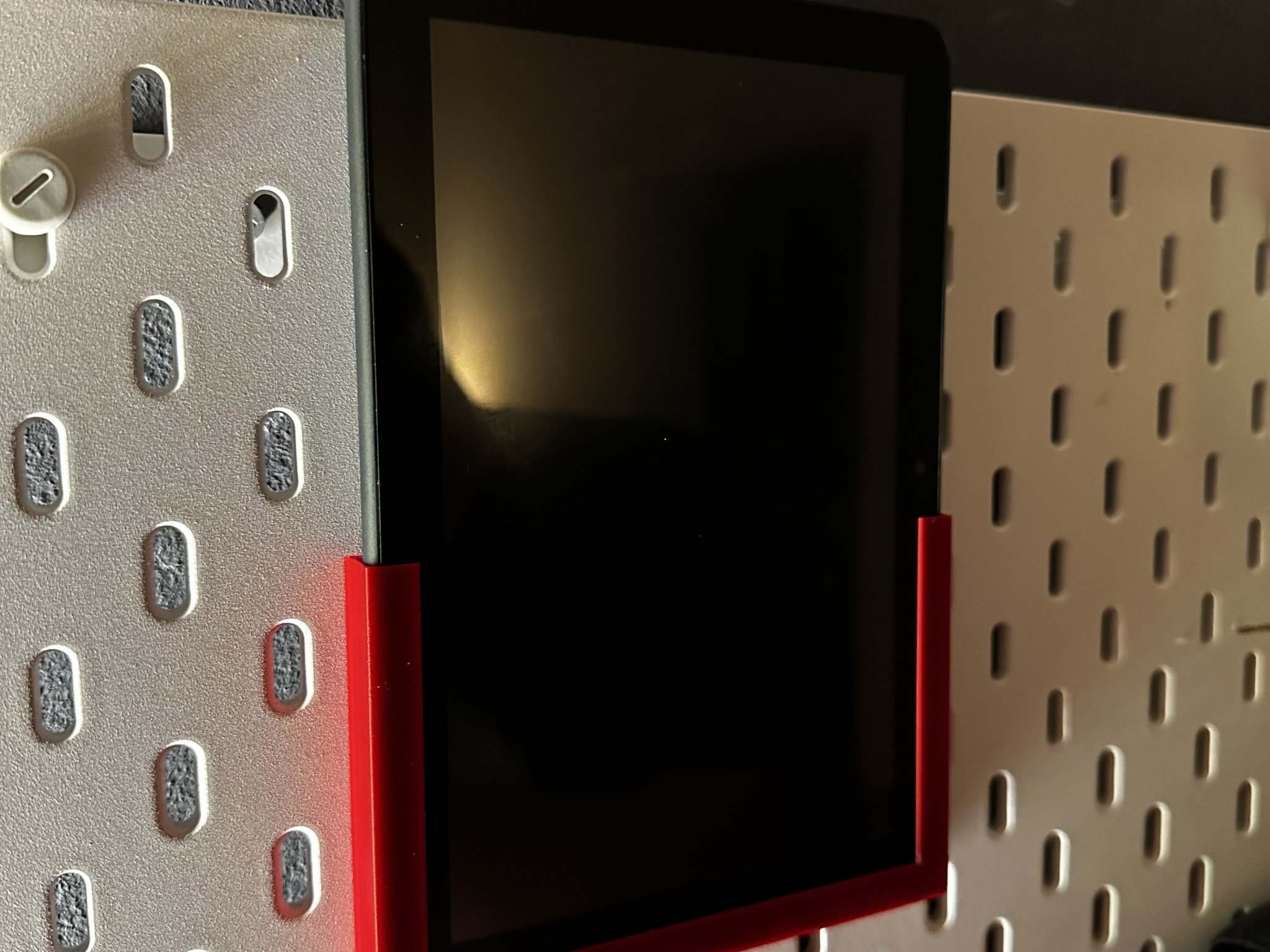 Giá đỡ máy tính bảng Amazon Fire HD 8(Plus) cho bảng Skadis