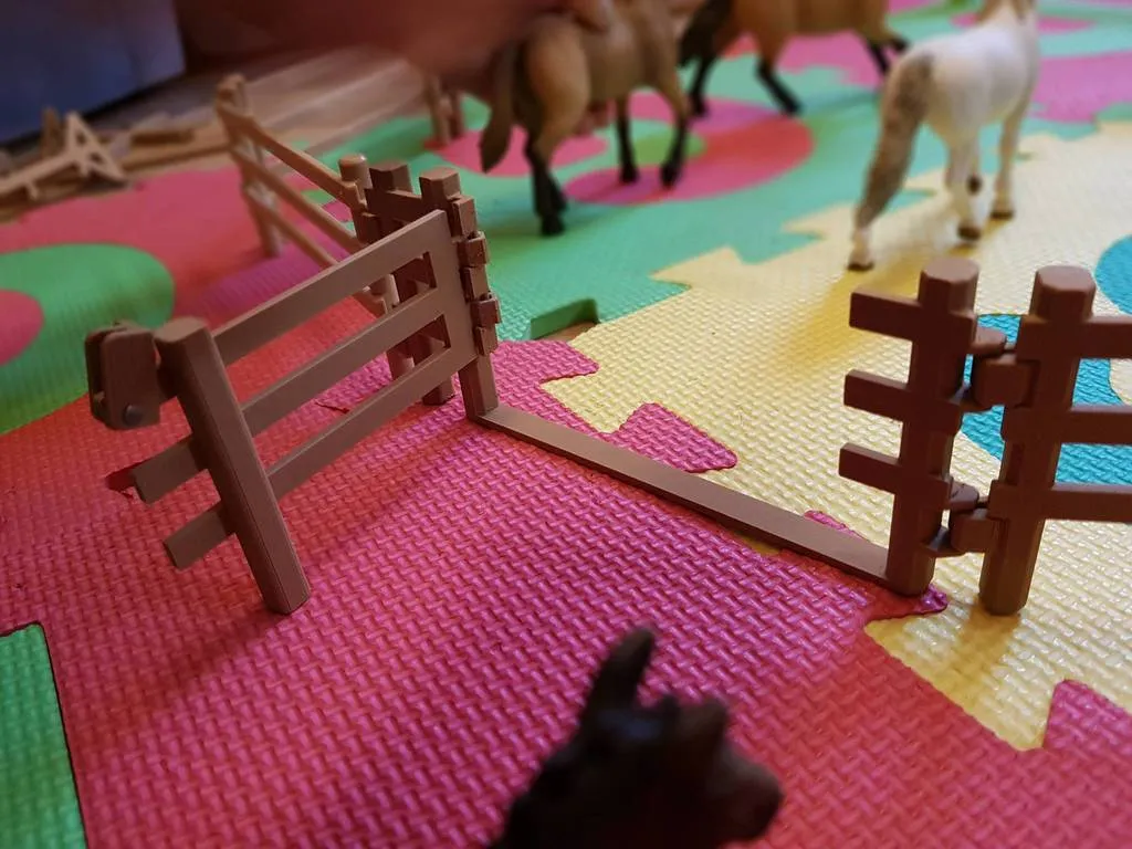 Cổng vào và cổng hàng rào cho ngựa Schleich