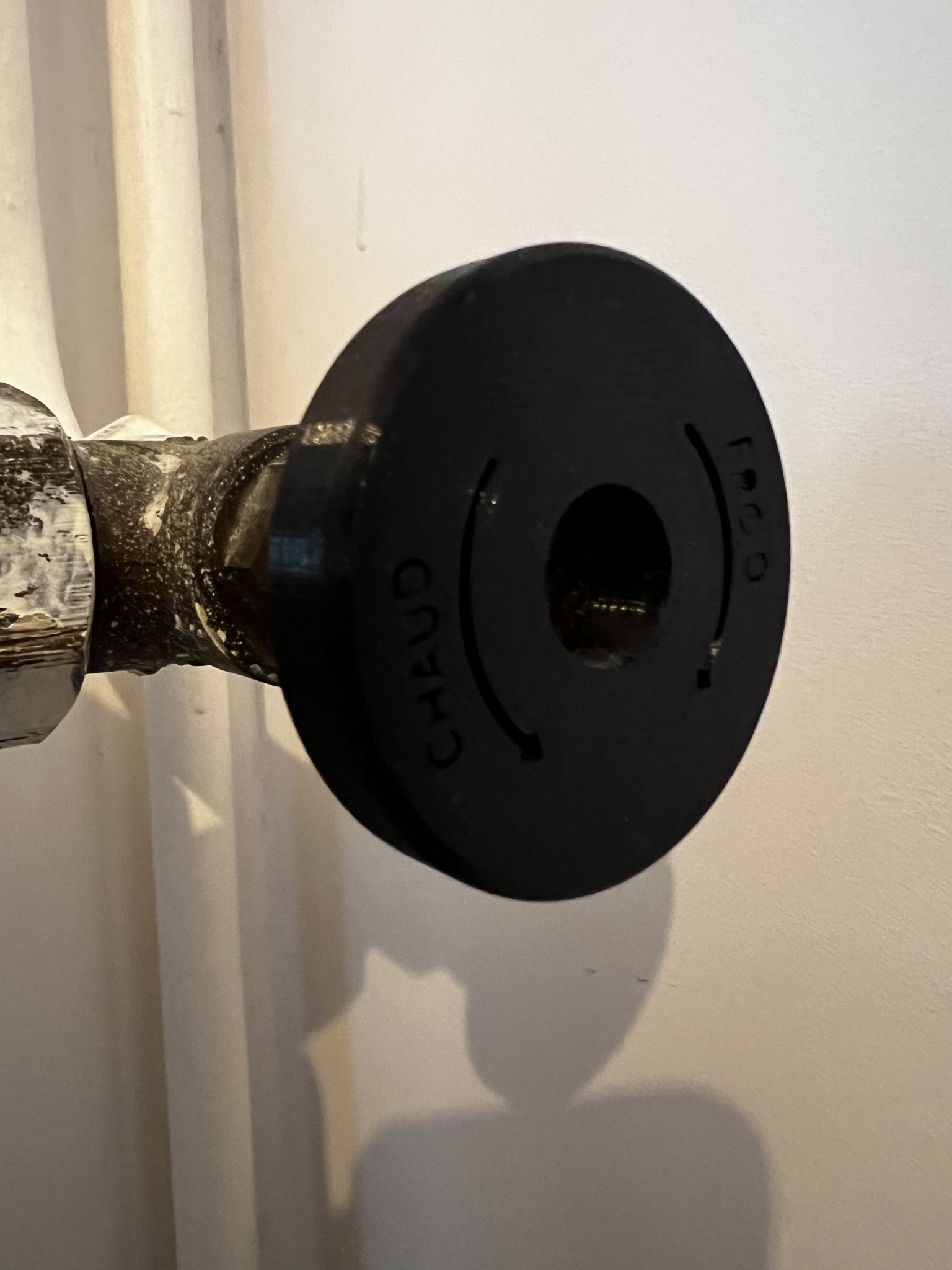 Tay nắm cho bộ tản nhiệt trong nhà