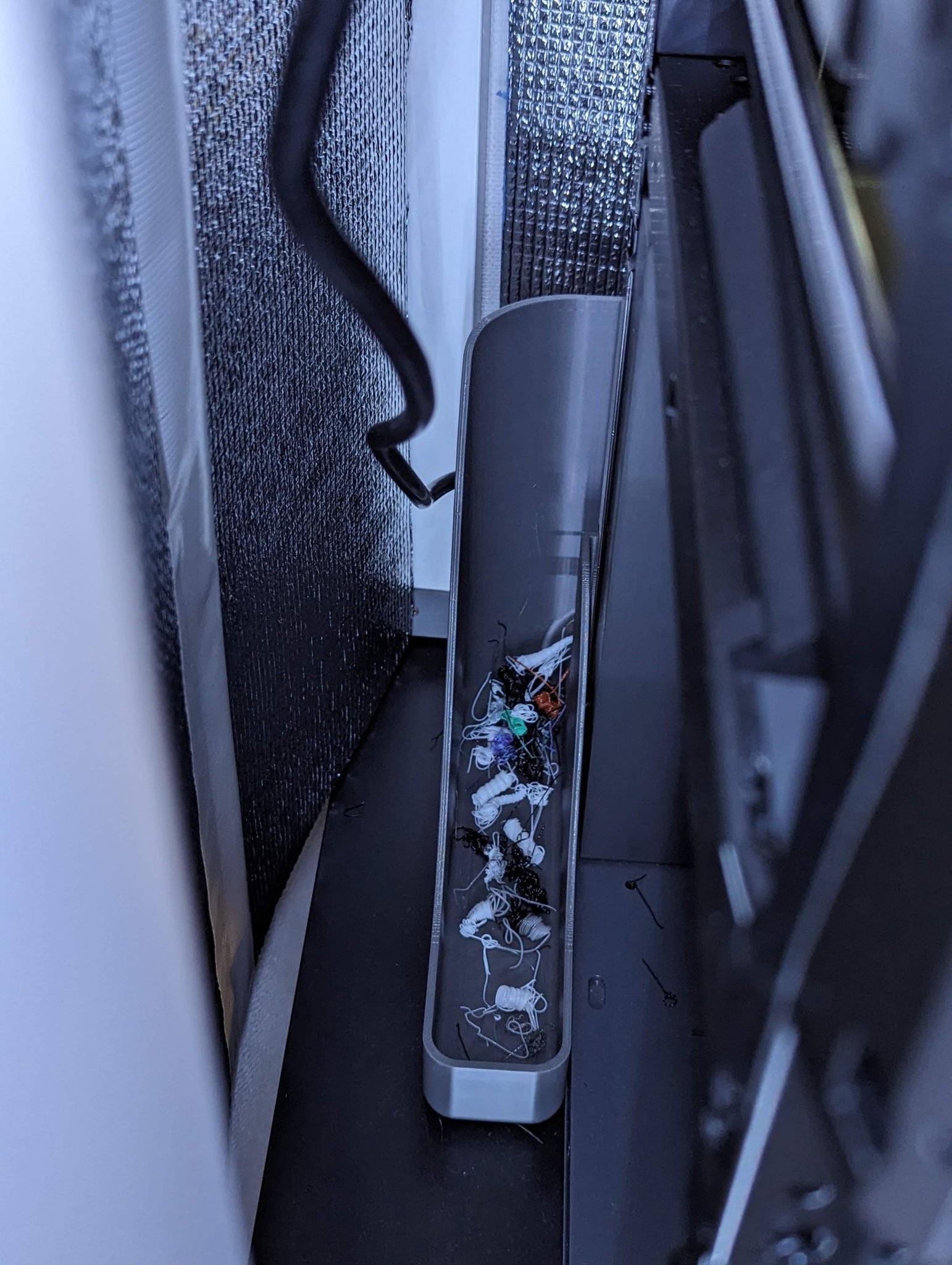 Slim waste chute (poop chute) cho Bambulab P1P - Không cần hỗ trợ - đã được thử nghiệm và kiểm tra.