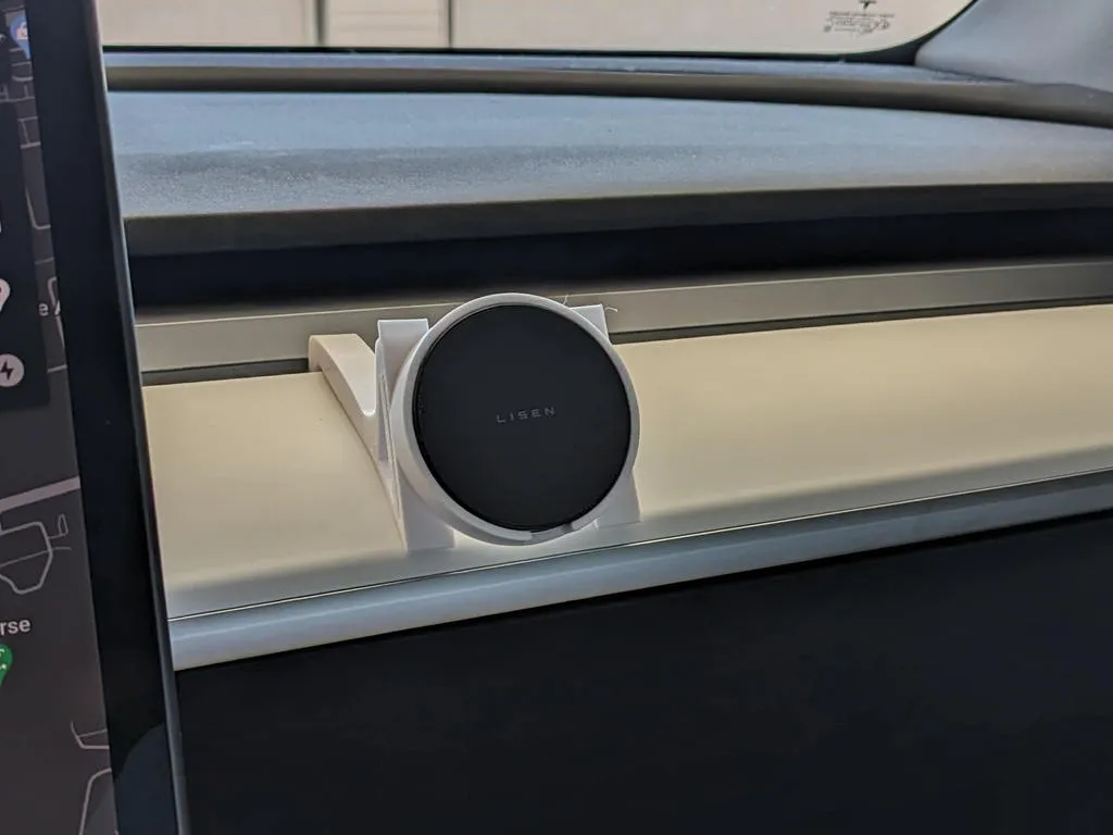 Giá đỡ Magsafe cho Tesla Model 3/Y chắc chắn hơn