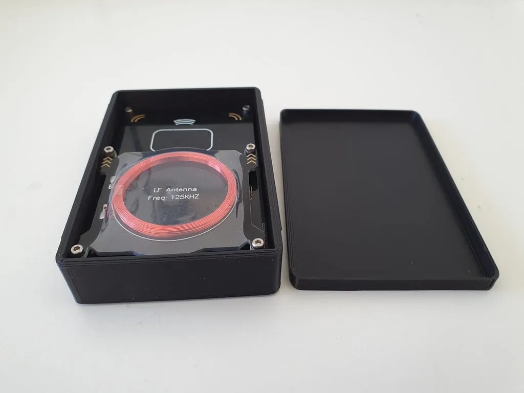 Hộp bảo vệ cho Proxmark 3 easy