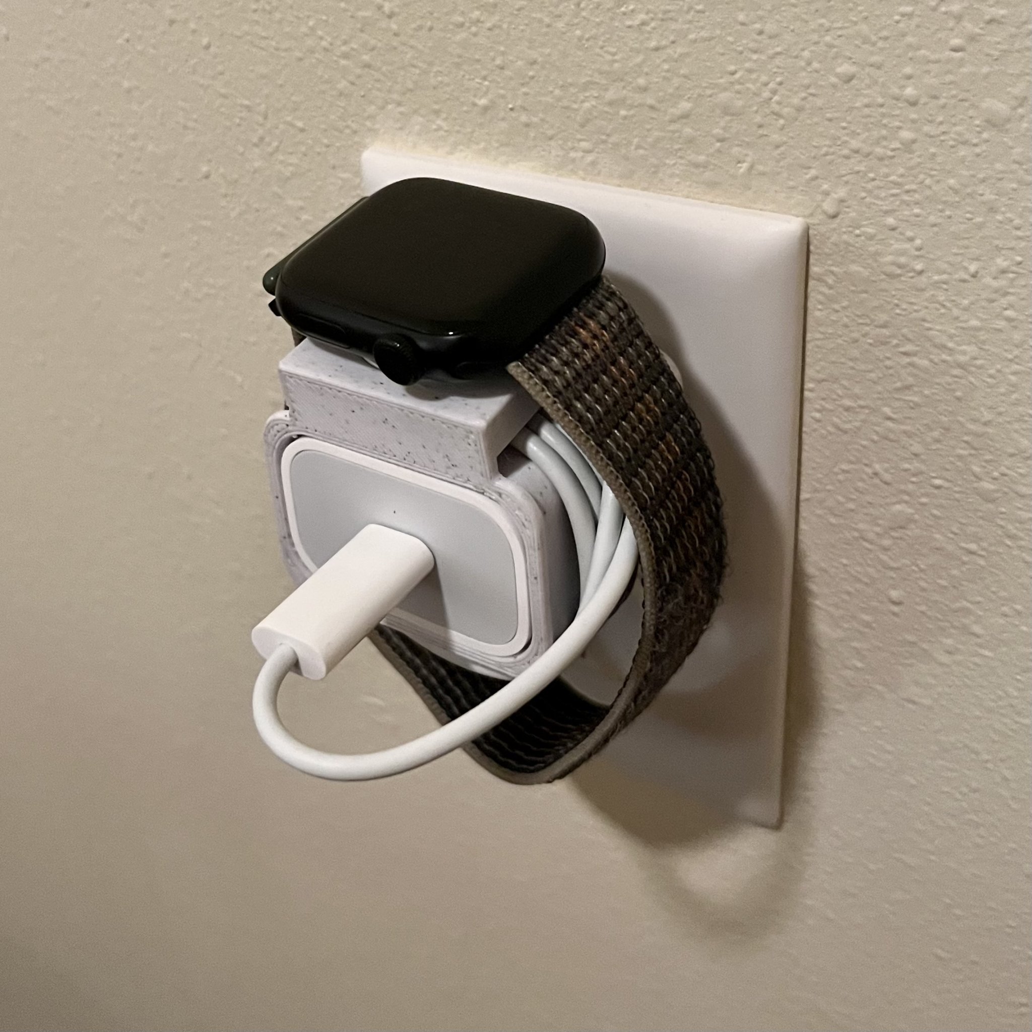 Sạc Apple Watch gọn nhẹ với bộ sạc USB-C 20W