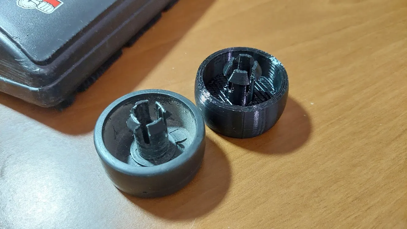 Thay thế bánh xe cho máy hút bụi Polti