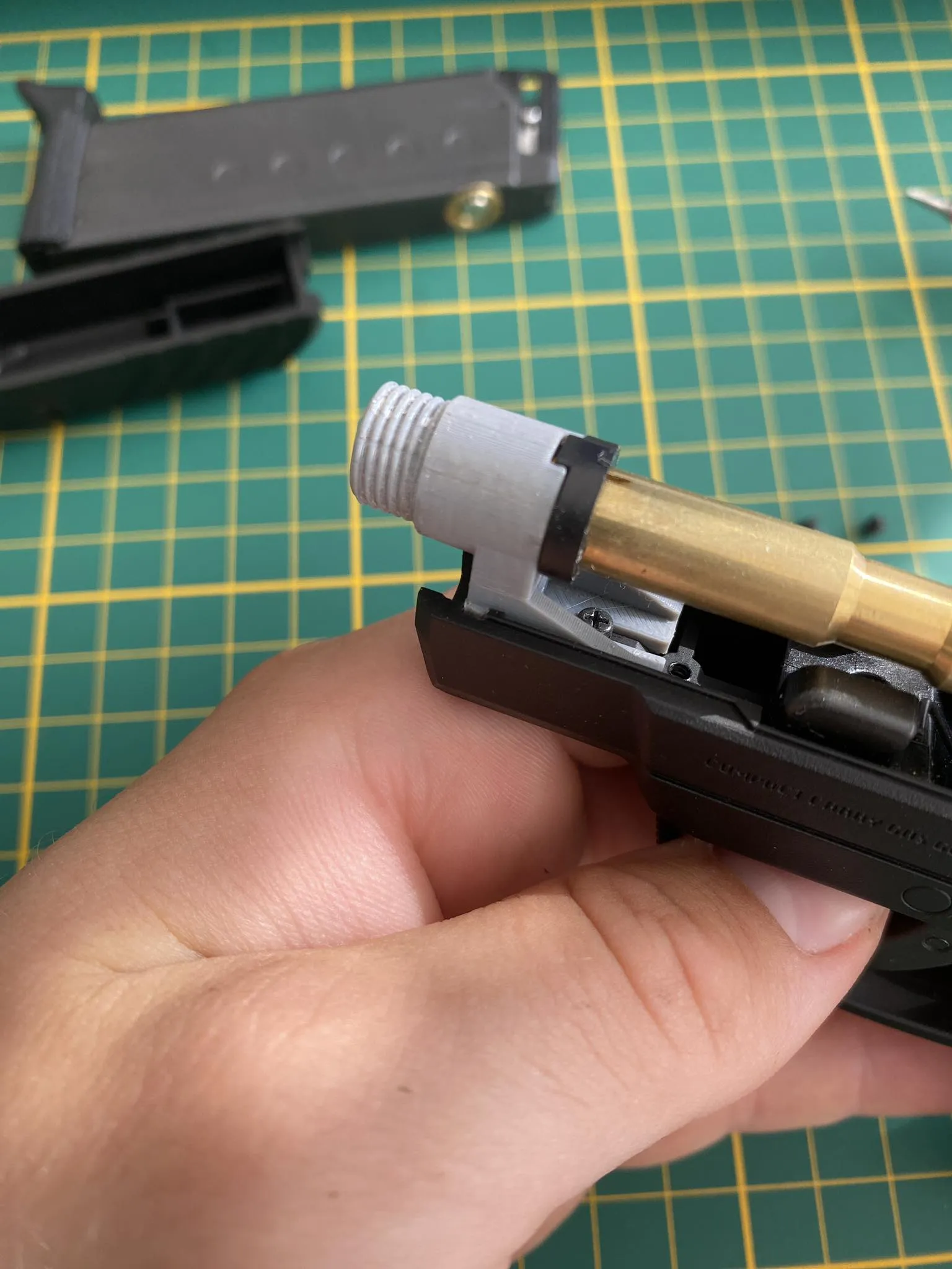 Bộ chuyển đổi giảm thanh cho LCP2 của Tokyo Marui